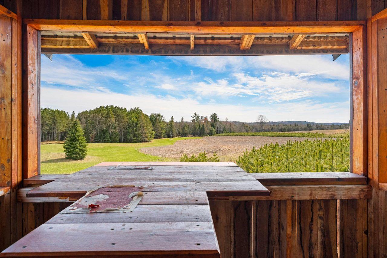 CRIVITZ, Wisconsin, 54129, United States, 4 Bedrooms Bedrooms, ,3 BathroomsBathrooms,Residential,For Sale,1792767