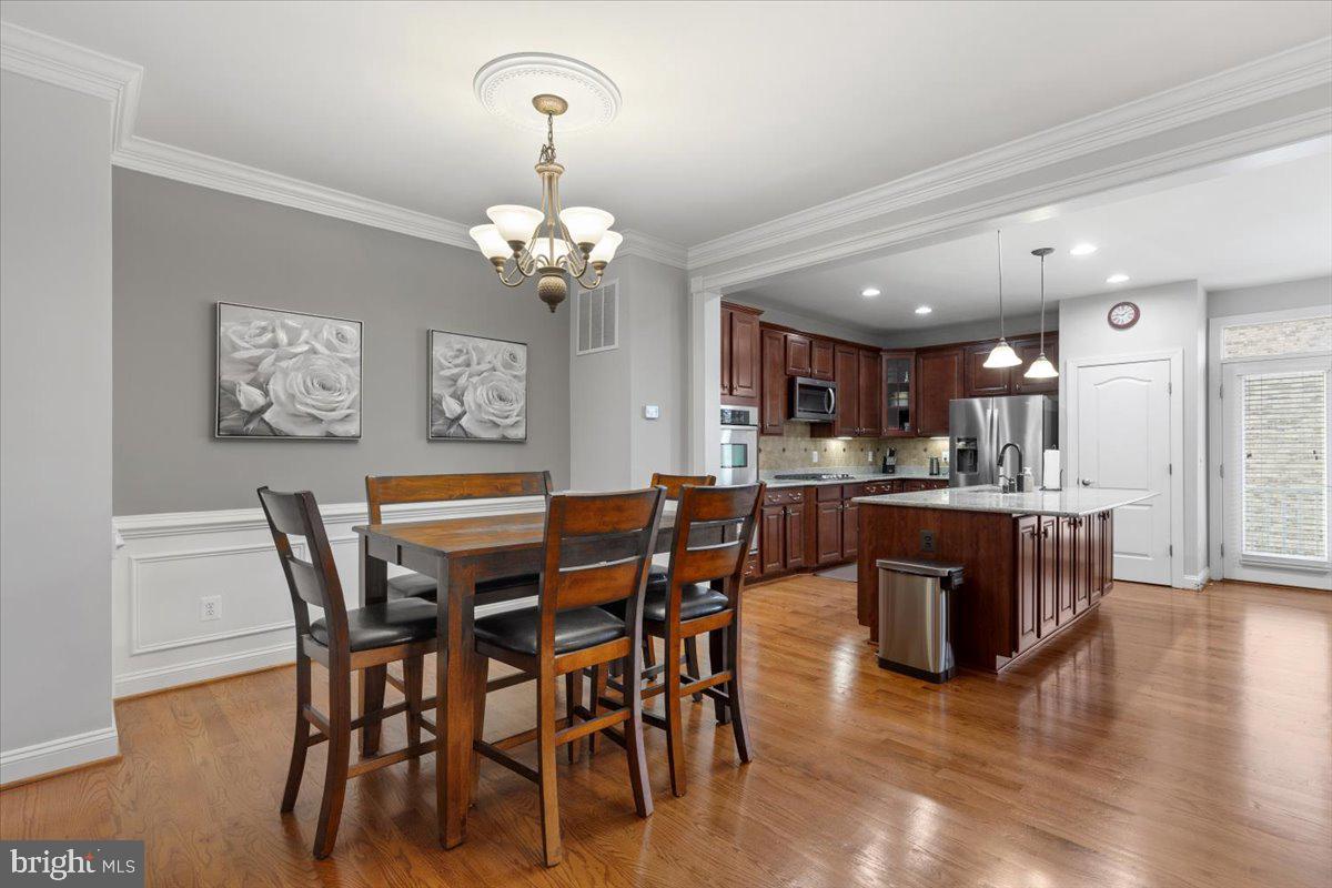 Leesburg, Virginia, 20176, United States, 3 Bedrooms Bedrooms, ,4 BathroomsBathrooms,Residential,For Sale,2003528