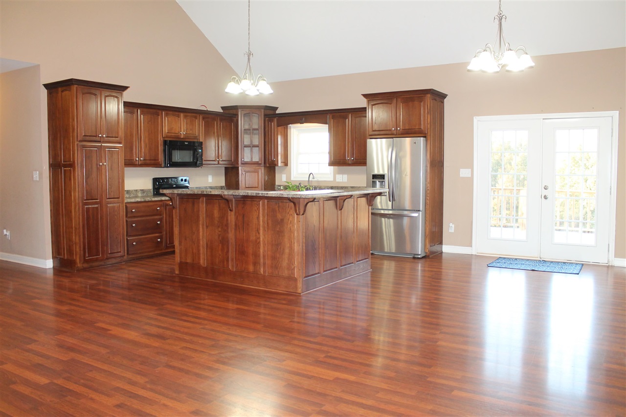 Bowling Green, Kentucky, 42101, United States, 3 Bedrooms Bedrooms, ,2 BathroomsBathrooms,Residential,For Sale,1838101