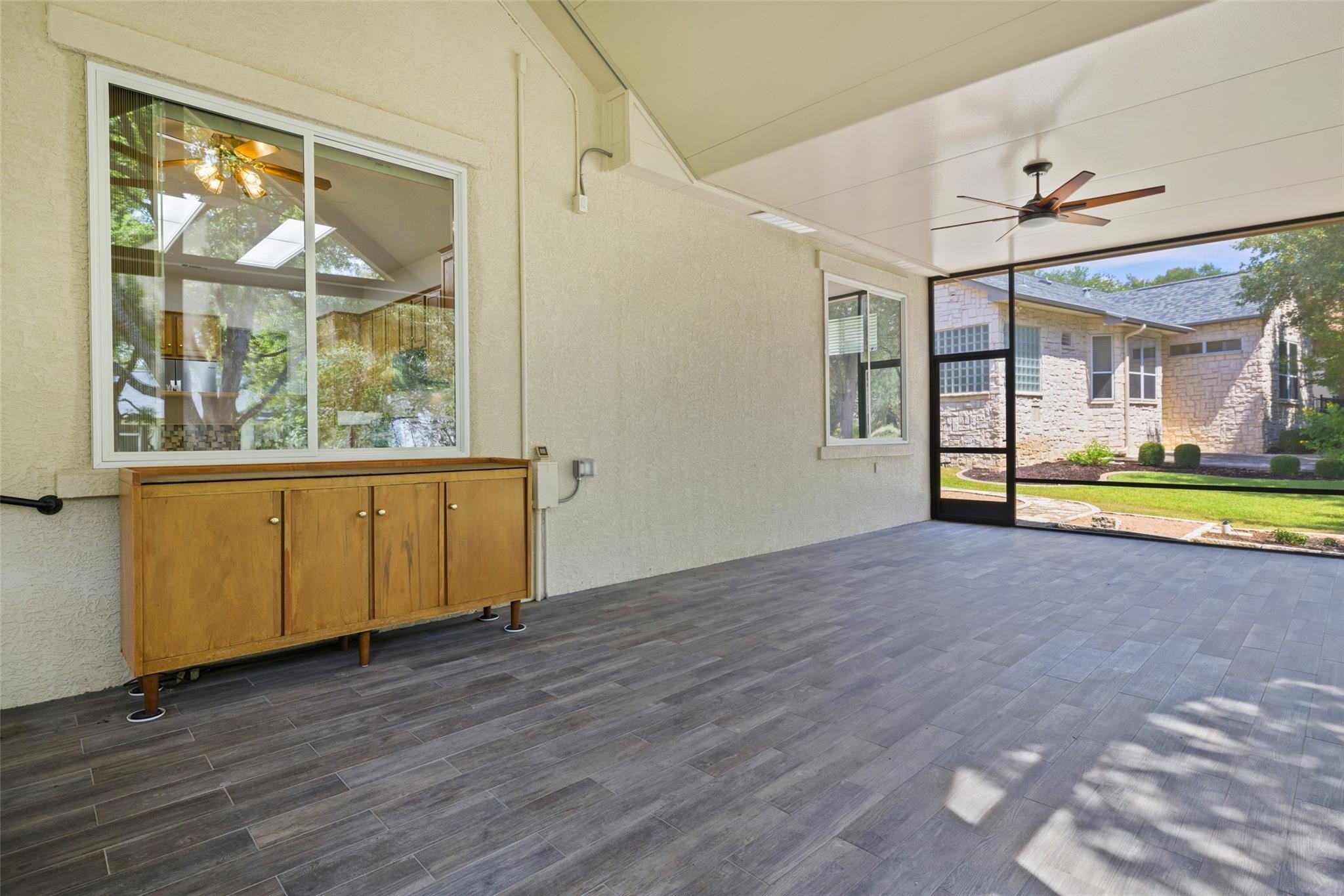 Georgetown, Texas, 78633, United States, 3 Bedrooms Bedrooms, ,3 BathroomsBathrooms,Residential,For Sale,1923187