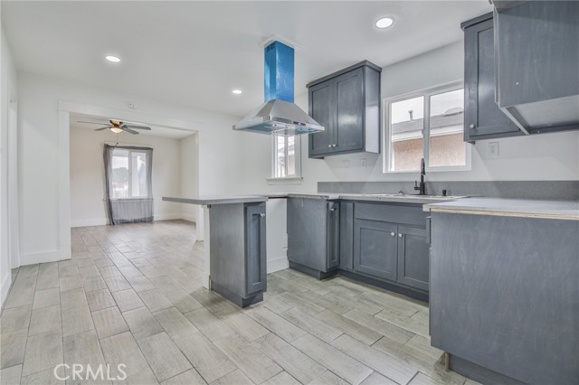 Los Angeles, California, 90002, United States, 3 Bedrooms Bedrooms, ,1 BathroomBathrooms,Residential,For Sale,1937405