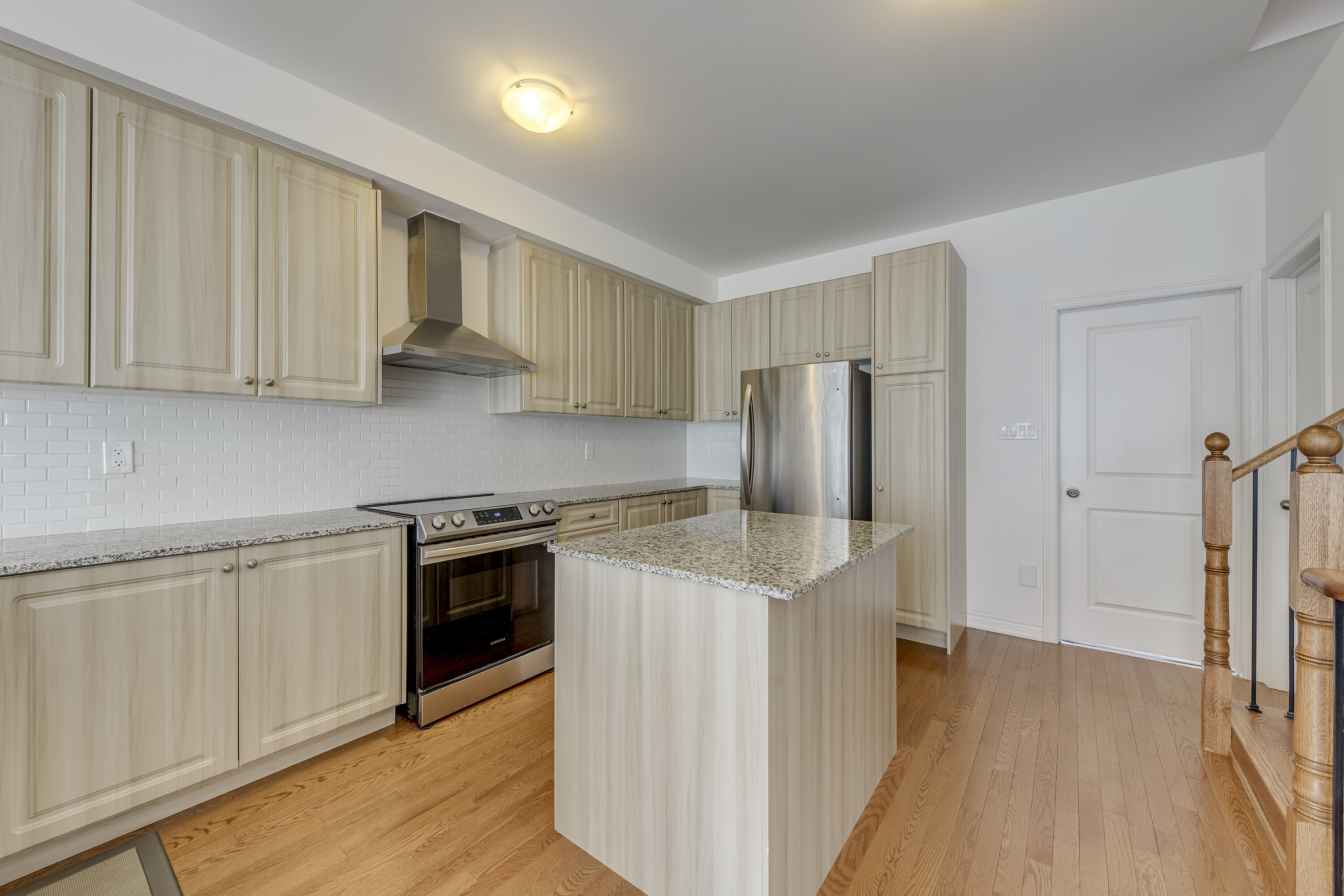  Modern 3-Storey Townhome - 物件實景