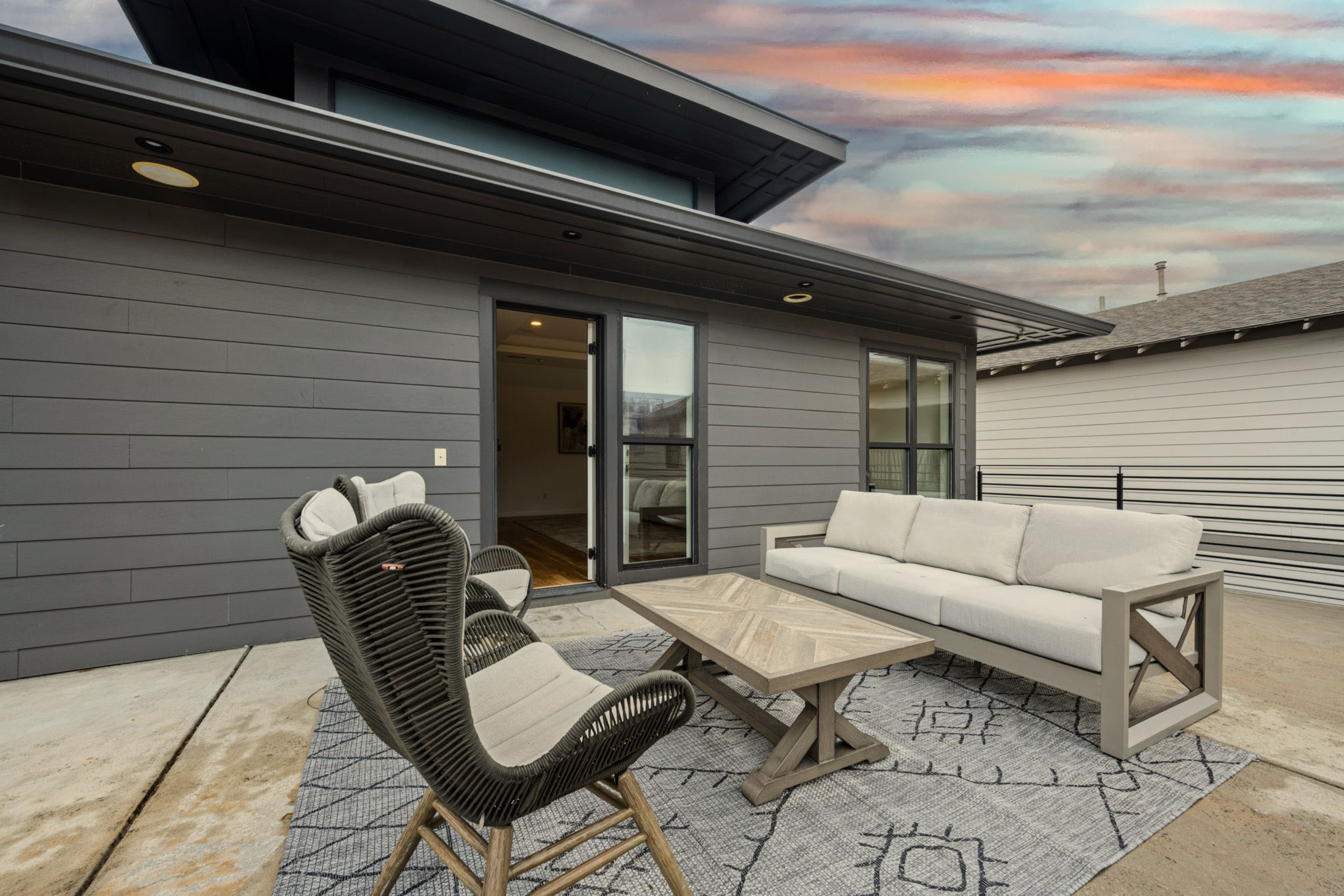  Resort-Style Living in Lower Greenville - 物件實景