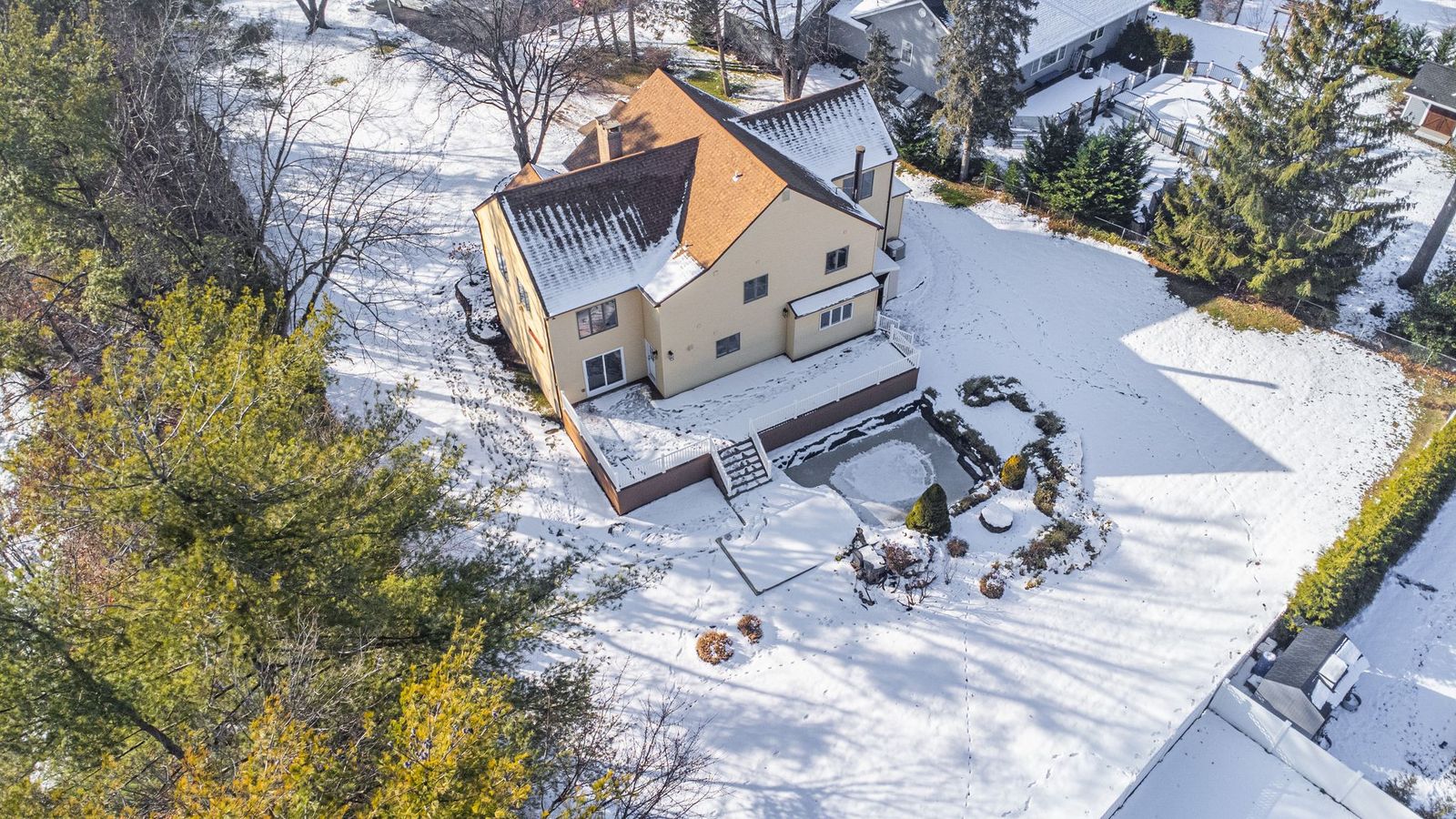 Fairfield, New Jersey, 07004, United States, 4 Bedrooms Bedrooms, ,5 BathroomsBathrooms,Residential,For Sale,2005992