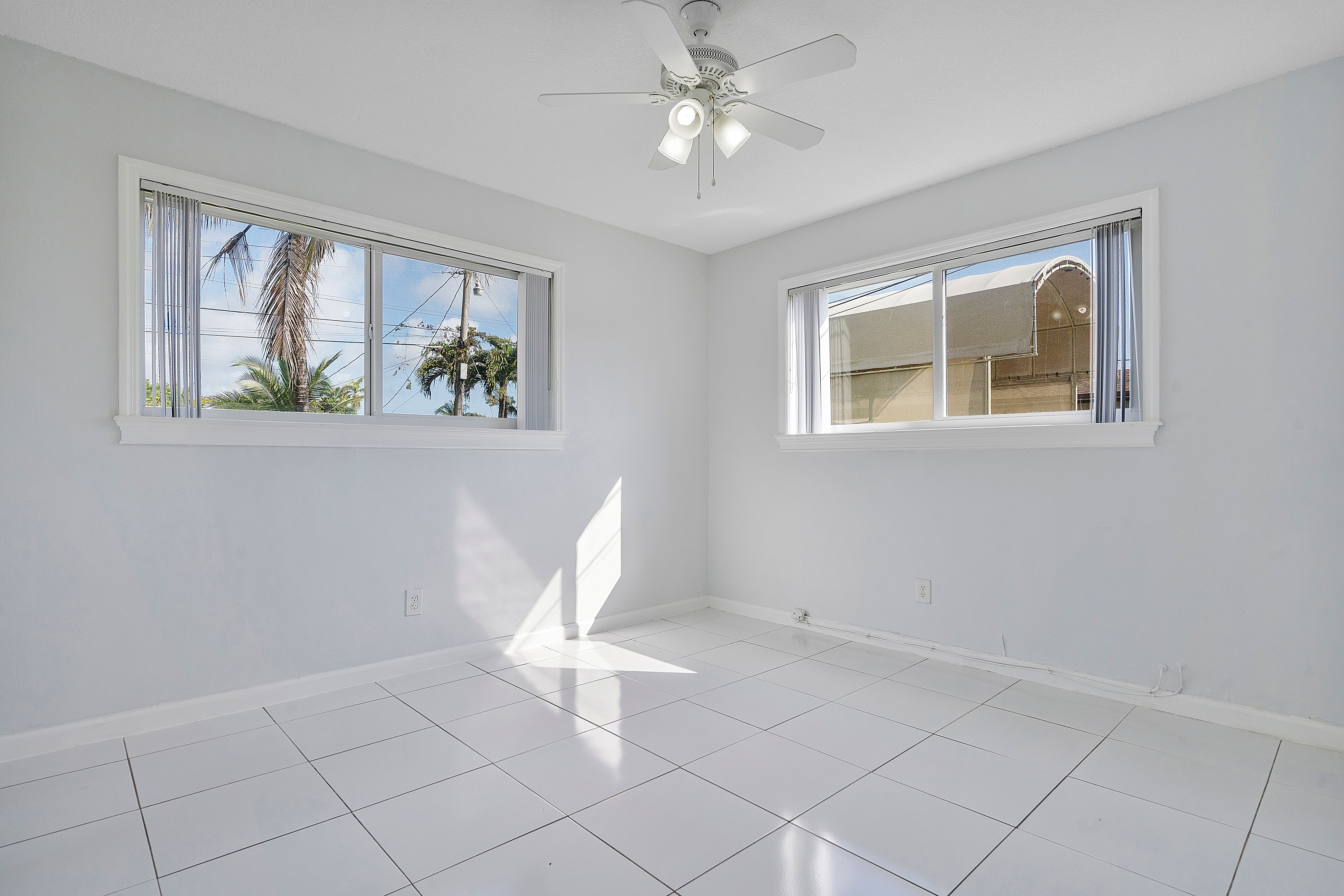  2475 NE 214th St, Aventura, FL, 33180 - 物件實景