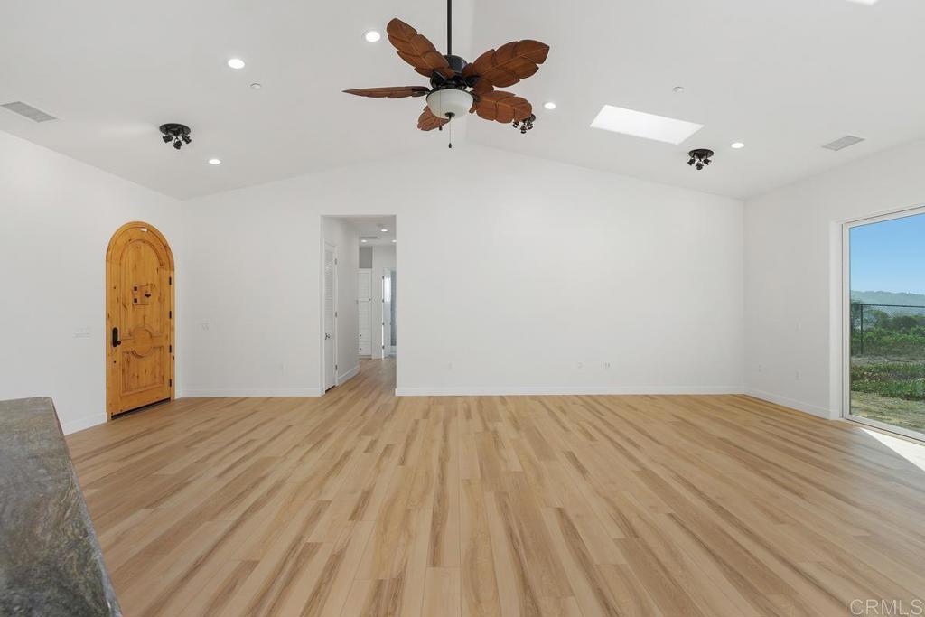 Bonsall, California, 92003, United States, 3 Bedrooms Bedrooms, ,2 BathroomsBathrooms,Residential,For Sale,1989367