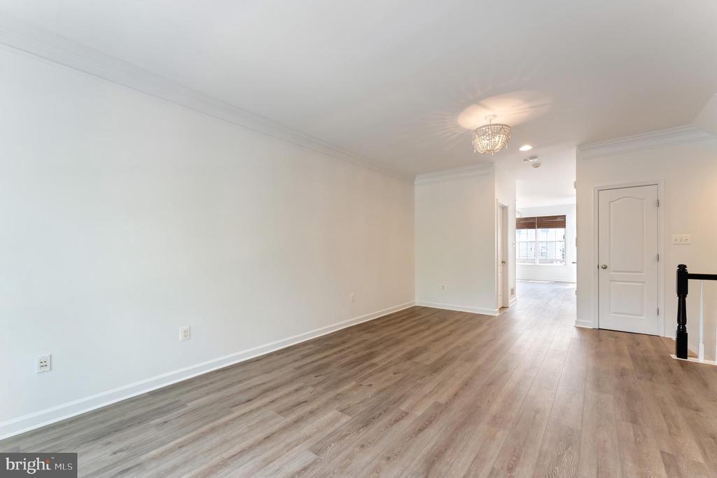 Brambleton, Virginia, 20148, United States, 3 Bedrooms Bedrooms, ,4 BathroomsBathrooms,Residential,For Sale,1916564