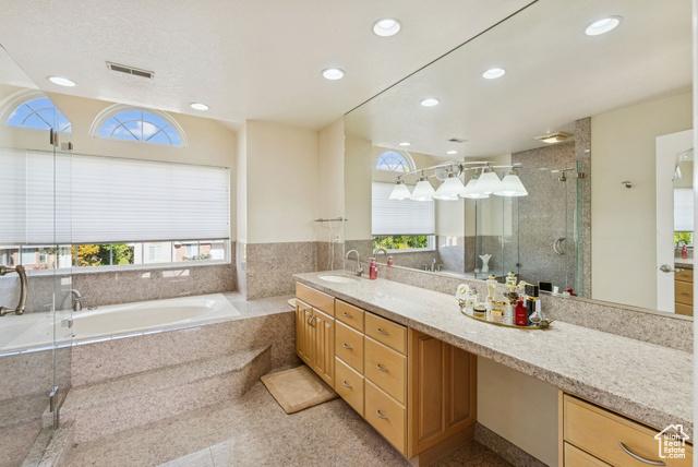 Layton, Utah, 84040, United States, 5 Bedrooms Bedrooms, ,4 BathroomsBathrooms,Residential,For Sale,1992771