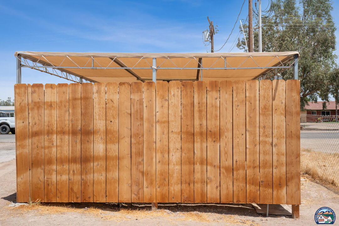 El Centro, California, 92243, United States, 4 Bedrooms Bedrooms, ,3 BathroomsBathrooms,Residential,For Sale,1838686