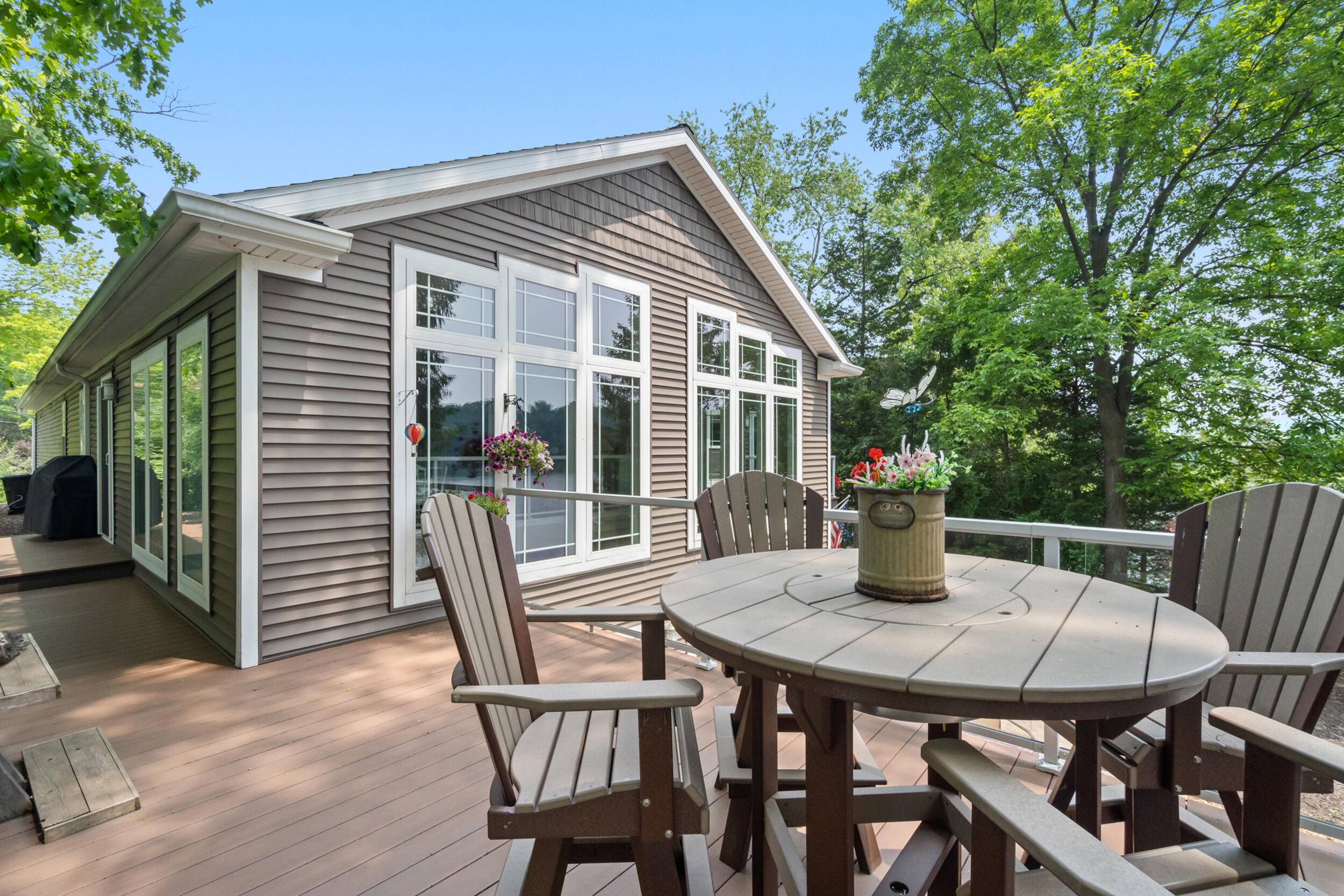 Jerome, Michigan, 49249, United States, 4 Bedrooms Bedrooms, ,3 BathroomsBathrooms,Residential,For Sale,1924396