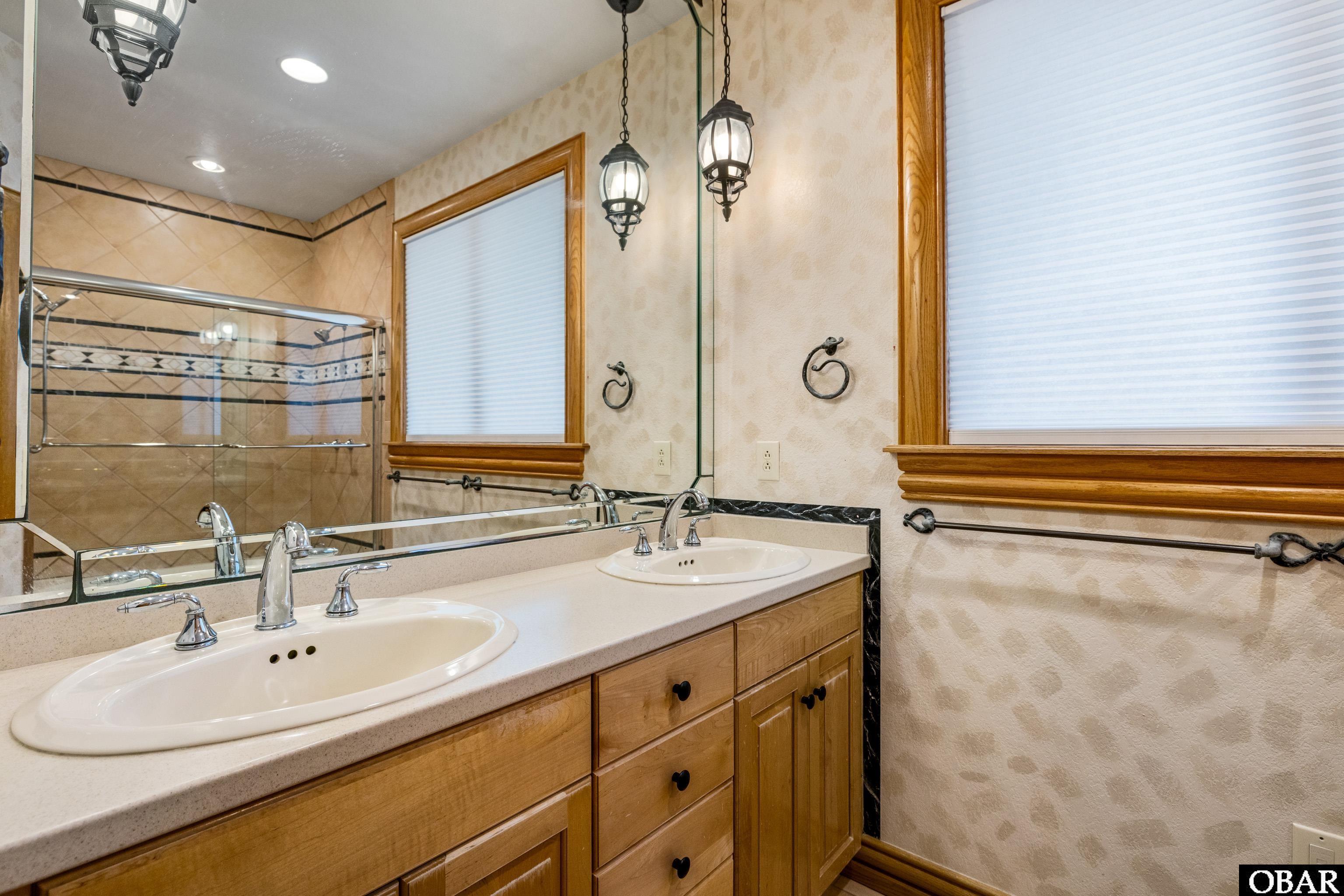 Corolla, North Carolina, 27927, United States, 6 Bedrooms Bedrooms, ,5 BathroomsBathrooms,Residential,For Sale,2010807