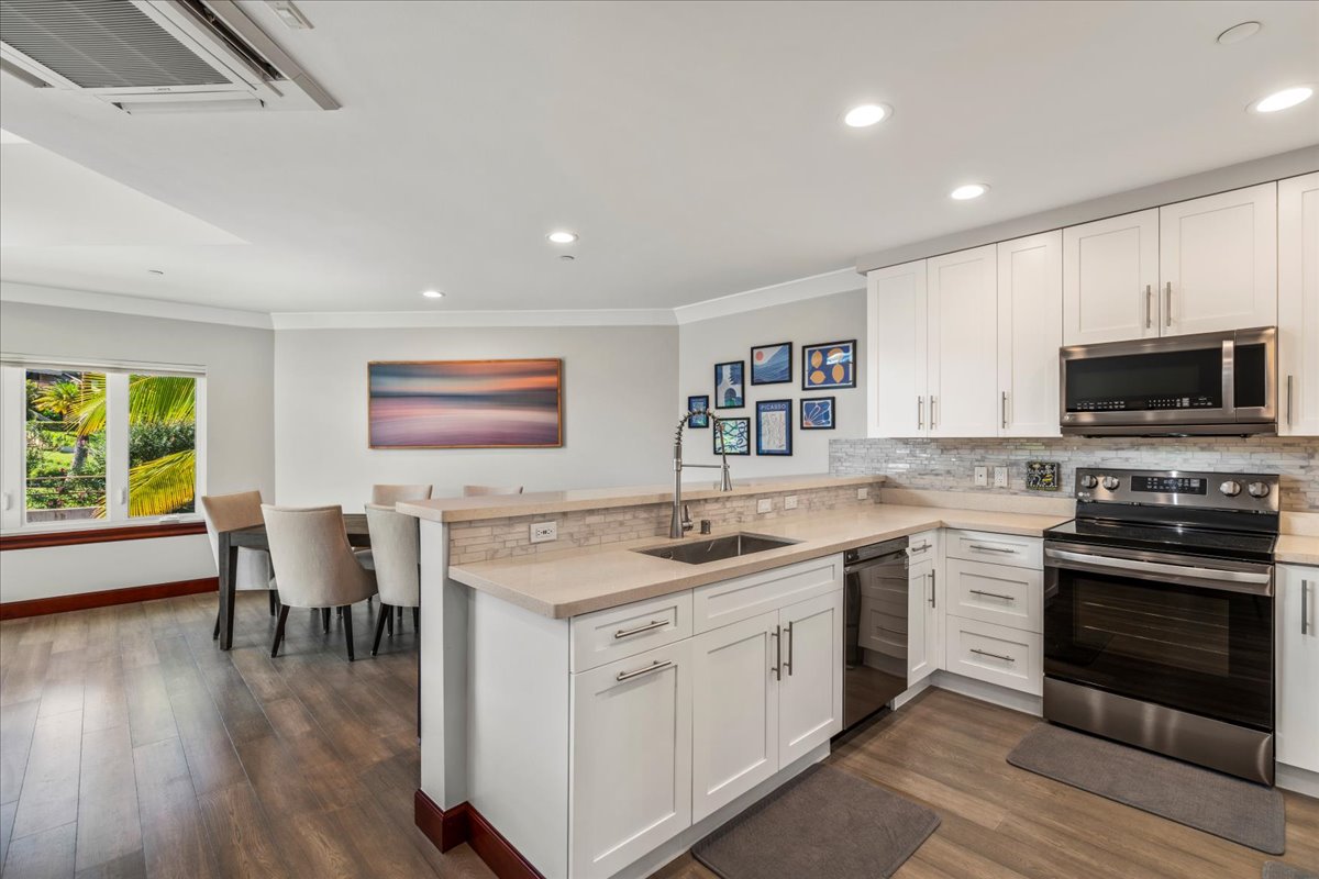 Kihei, Hawaii, 96753, United States, 2 Bedrooms Bedrooms, ,2 BathroomsBathrooms,Residential,For Sale,1977568