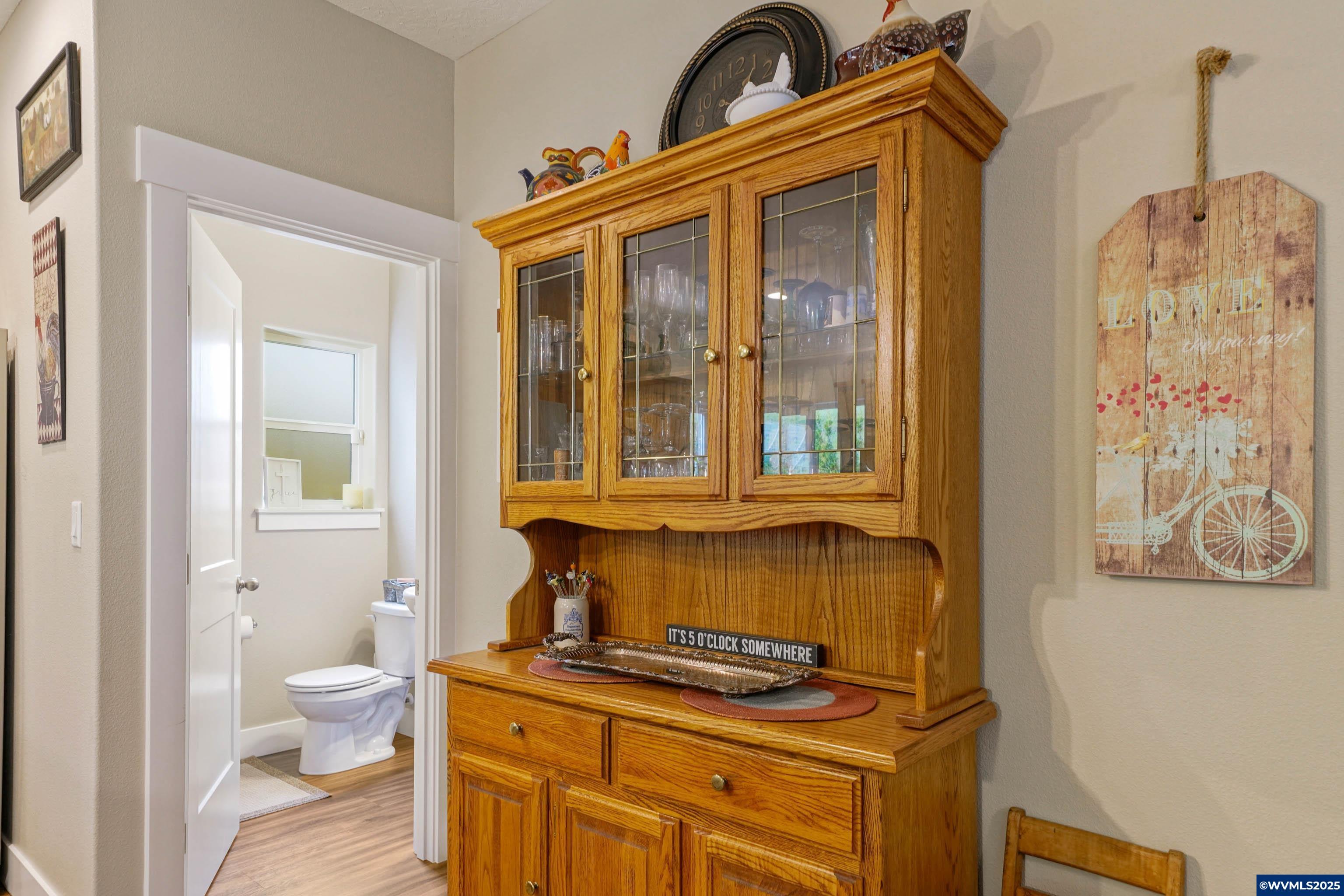 Salem, Oregon, 97306, United States, 3 Bedrooms Bedrooms, ,3 BathroomsBathrooms,Residential,For Sale,1891858