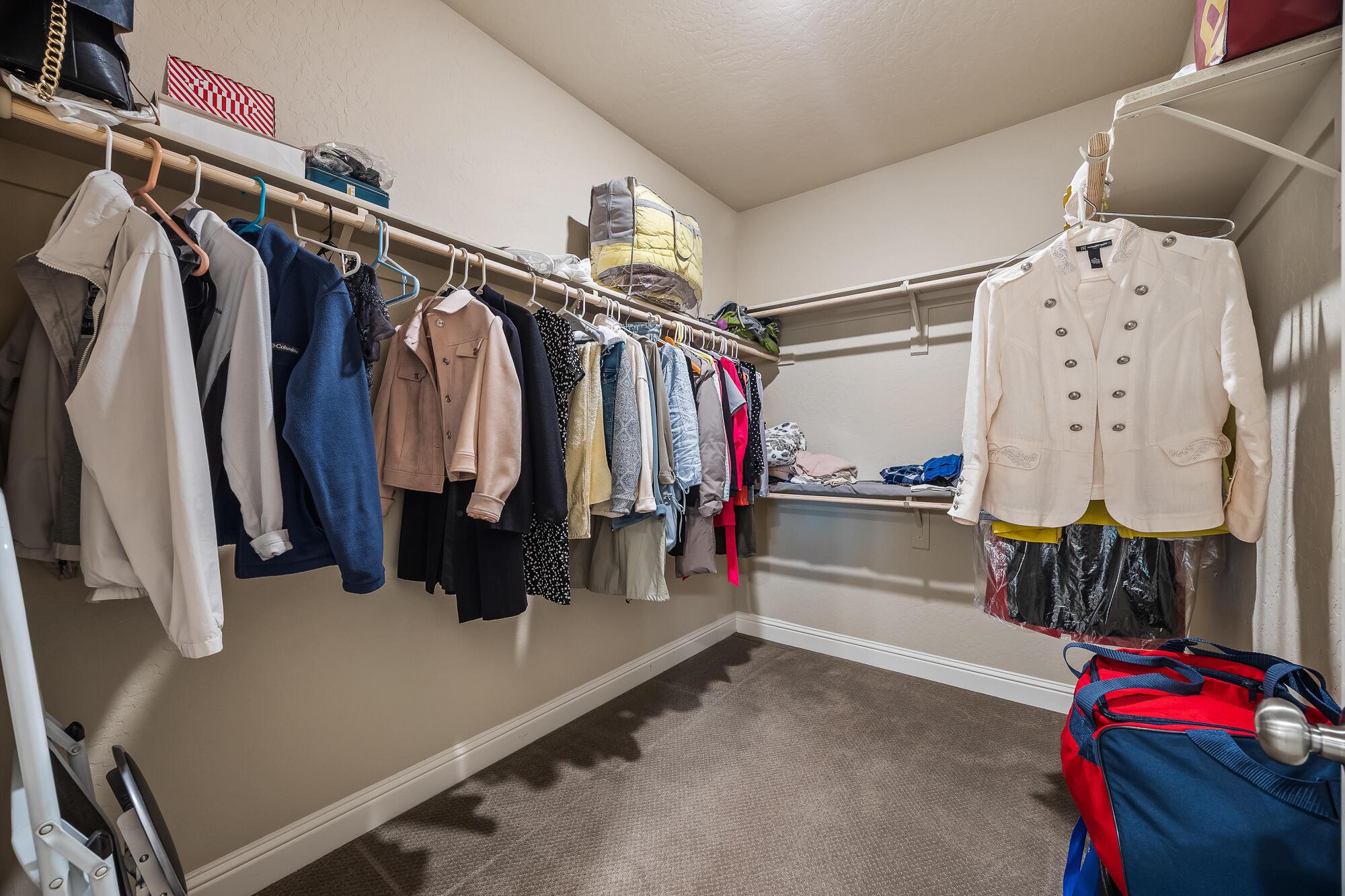 Visalia, California, 93292, United States, 3 Bedrooms Bedrooms, ,3 BathroomsBathrooms,Residential,For Sale,2007816