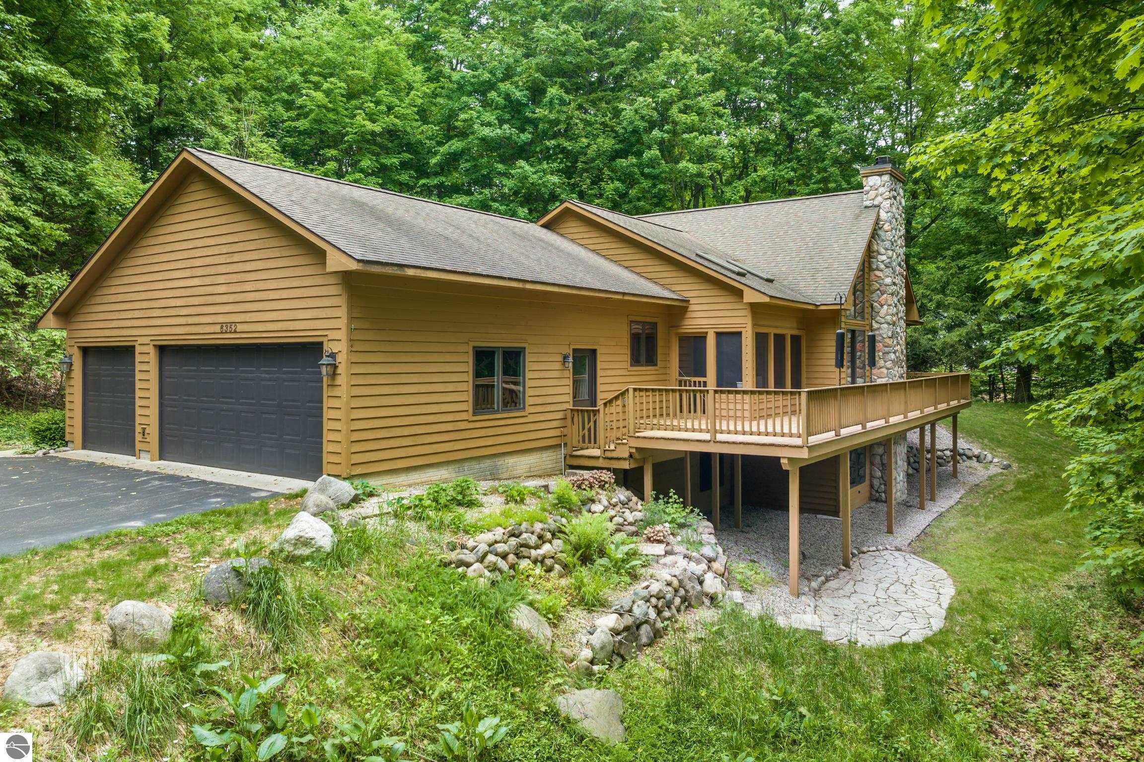 Suttons Bay, Michigan, 49682, United States, 3 Bedrooms Bedrooms, ,3 BathroomsBathrooms,Residential,For Sale,1943480