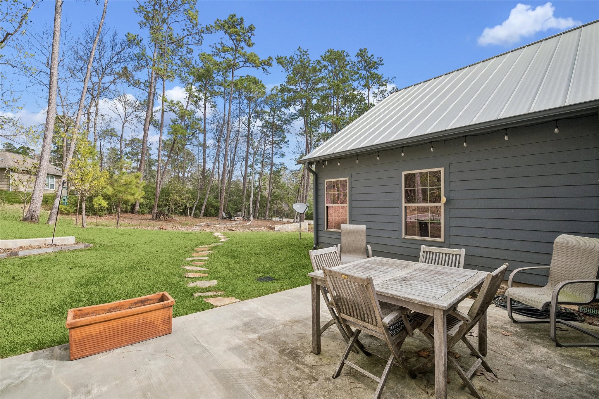  90 Twinstone Circle - 物件實景