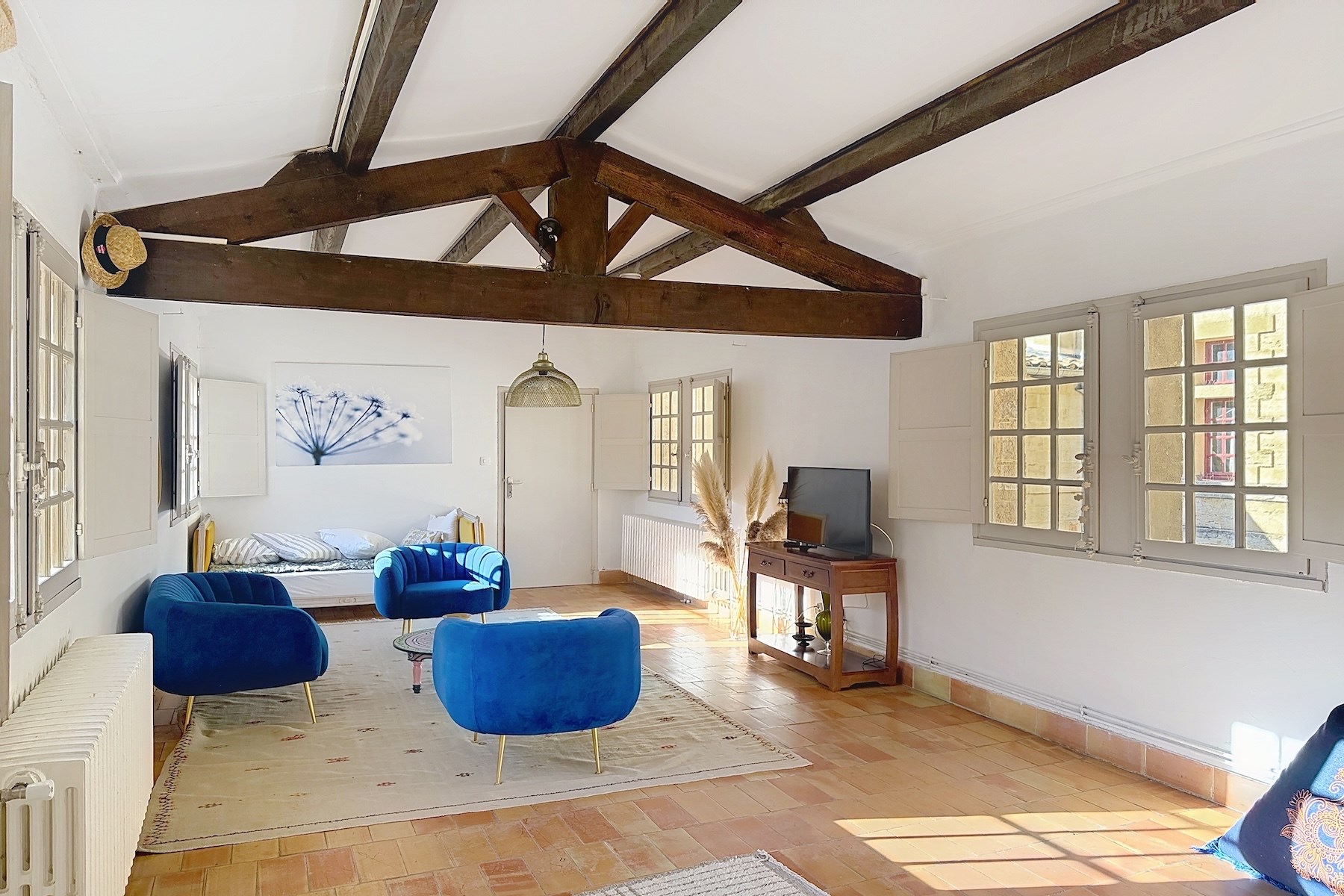  17th Century Private Mansion - 105 m² - Steps from Place aux Herbes - 物件實景