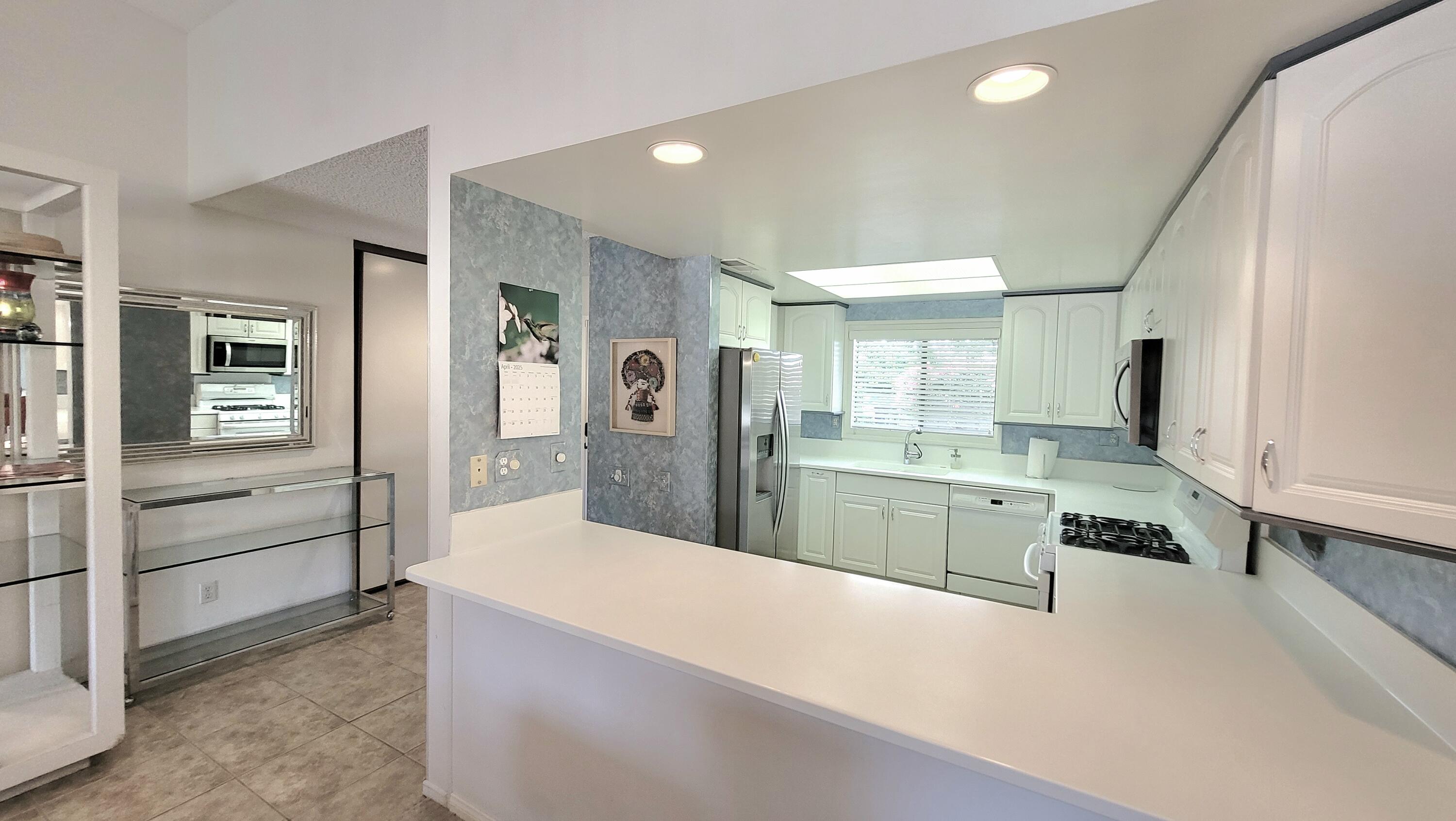 Palm Springs, California, 92262, United States, 2 Bedrooms Bedrooms, ,1 BathroomBathrooms,Residential,For Sale,1784974
