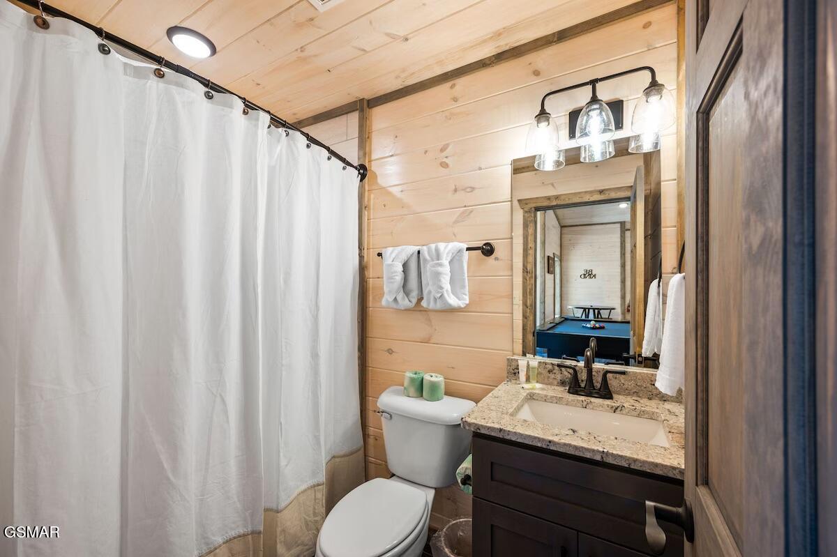 Gatlinburg, Tennessee, 37738, United States, 4 Bedrooms Bedrooms, ,5 BathroomsBathrooms,Residential,For Sale,2048286