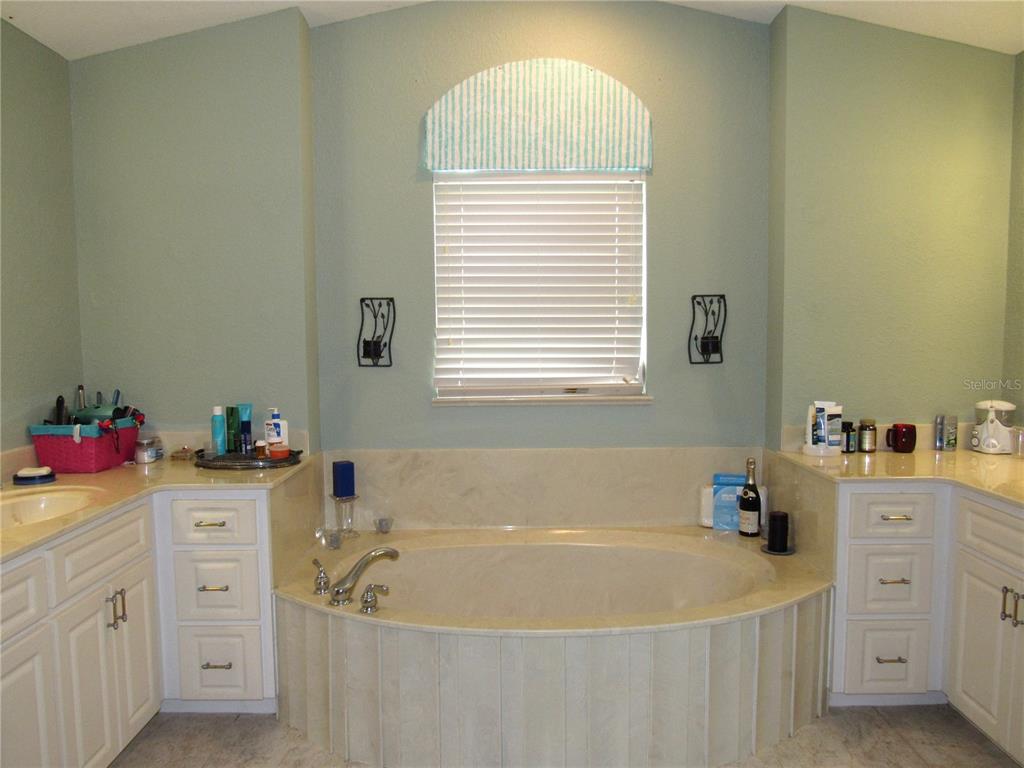 Port Charlotte, Florida, 33948, United States, 4 Bedrooms Bedrooms, ,2 BathroomsBathrooms,Residential,For Sale,1939486
