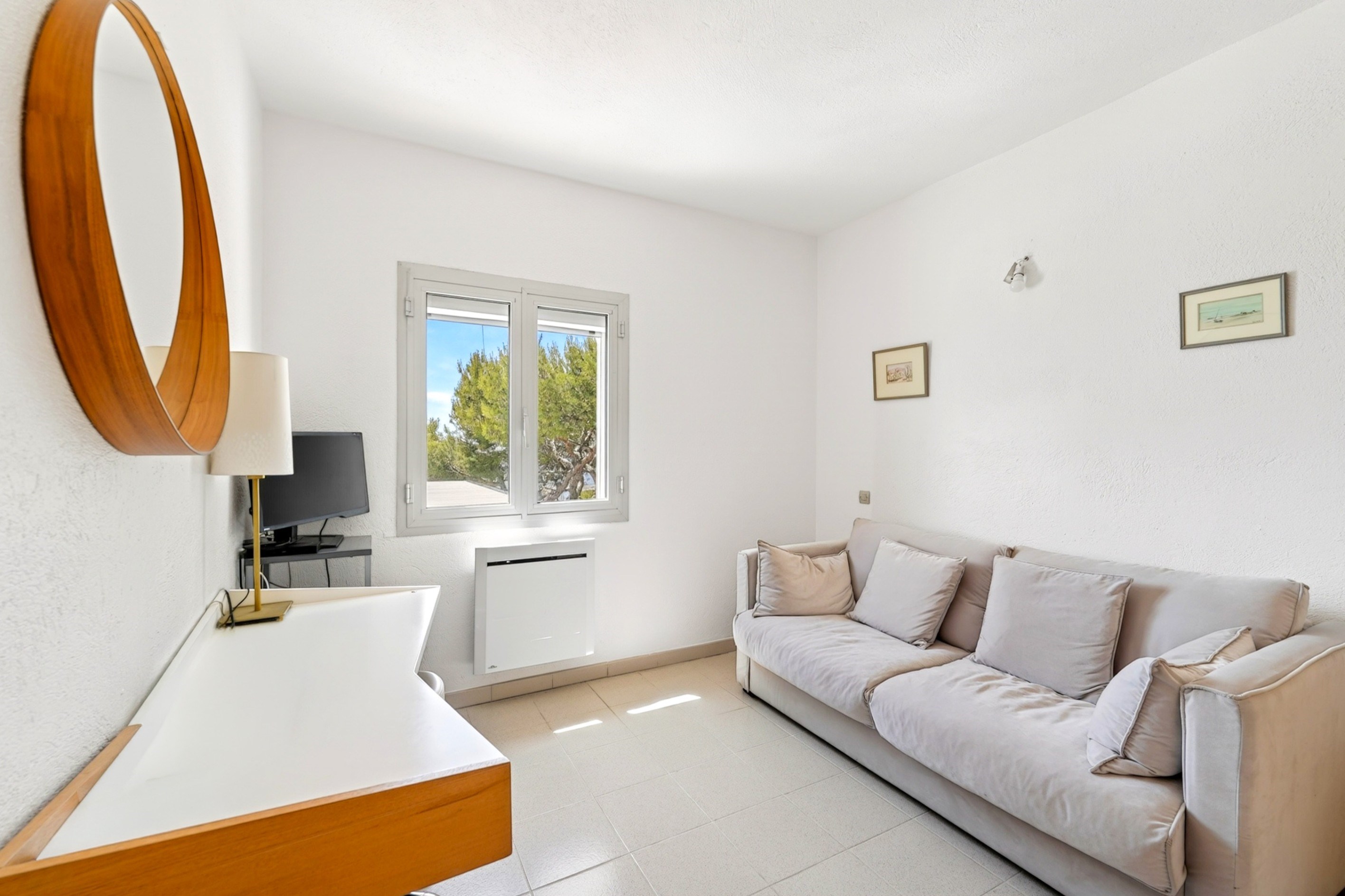  Toulon, Le Faron – Elevated Property with Panoramic Sea Views - 物件實景