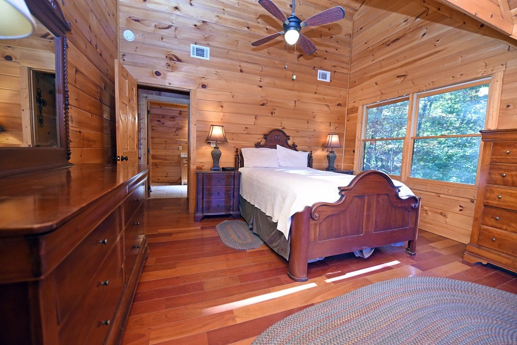 Suches, Georgia, 30572, United States, 3 Bedrooms Bedrooms, ,3 BathroomsBathrooms,Residential,For Sale,1877290