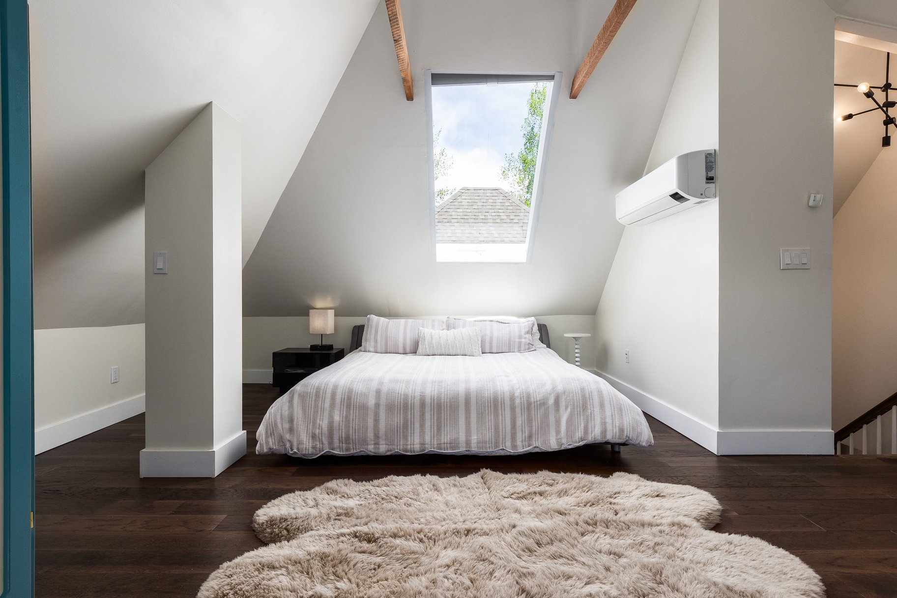  Charming Avenues Home Blending Timeless Character with Everyday Comfort - 物件實景