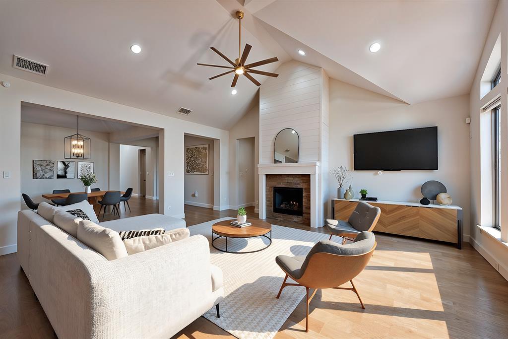 Midlothian, Texas, 76065, United States, 4 Bedrooms Bedrooms, ,5 BathroomsBathrooms,Residential,For Sale,2048085