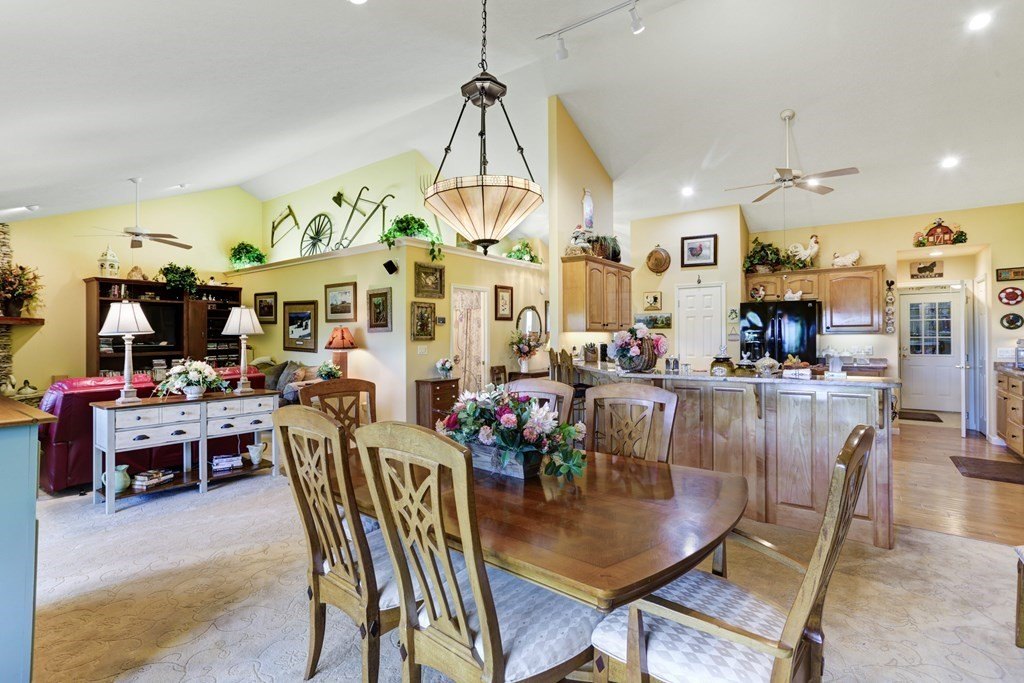 Young Harris, Georgia, 30582, United States, 3 Bedrooms Bedrooms, ,3 BathroomsBathrooms,Residential,For Sale,1979035