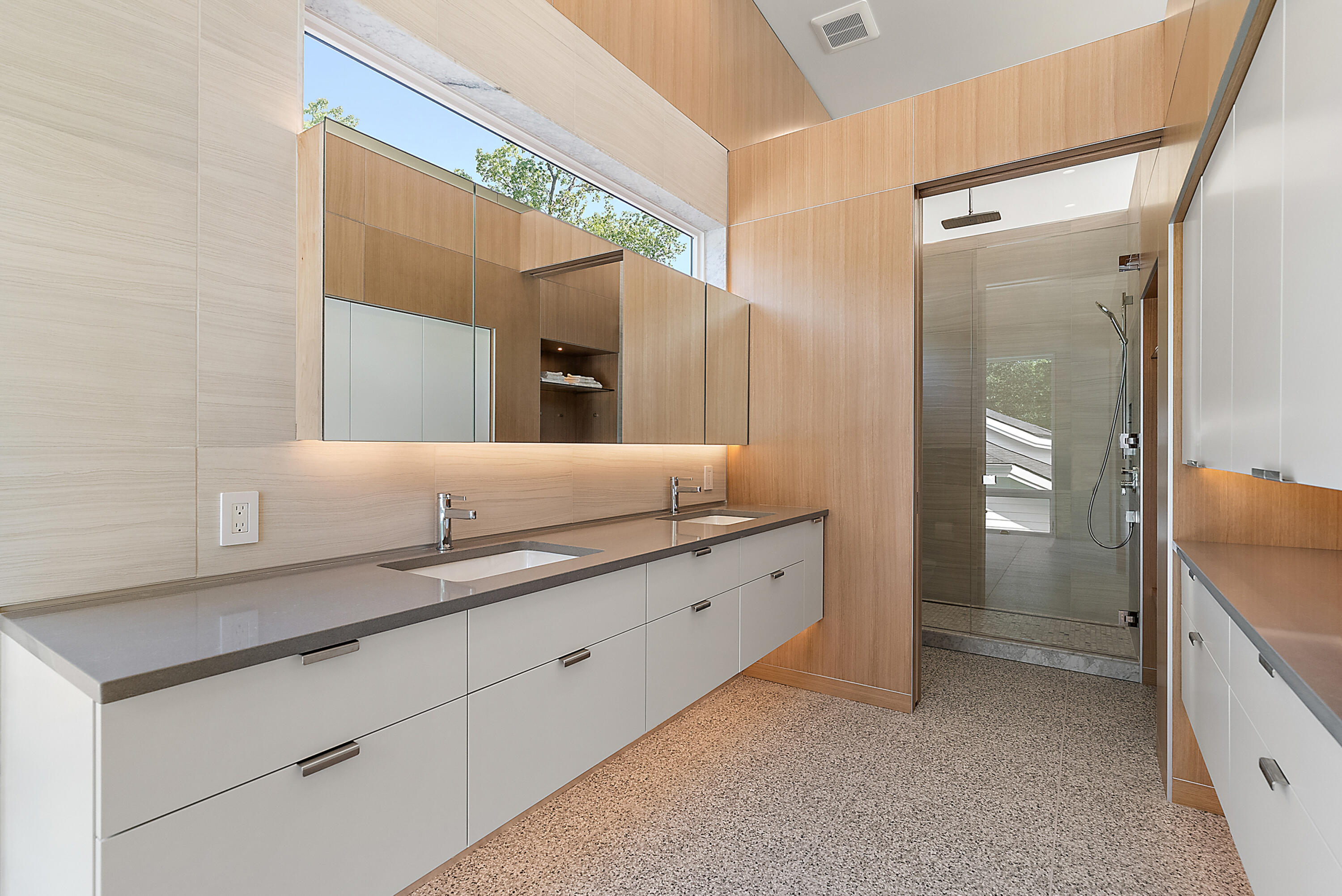 Holland, Michigan, 49424, United States, 3 Bedrooms Bedrooms, ,4 BathroomsBathrooms,Residential,For Sale,1948148