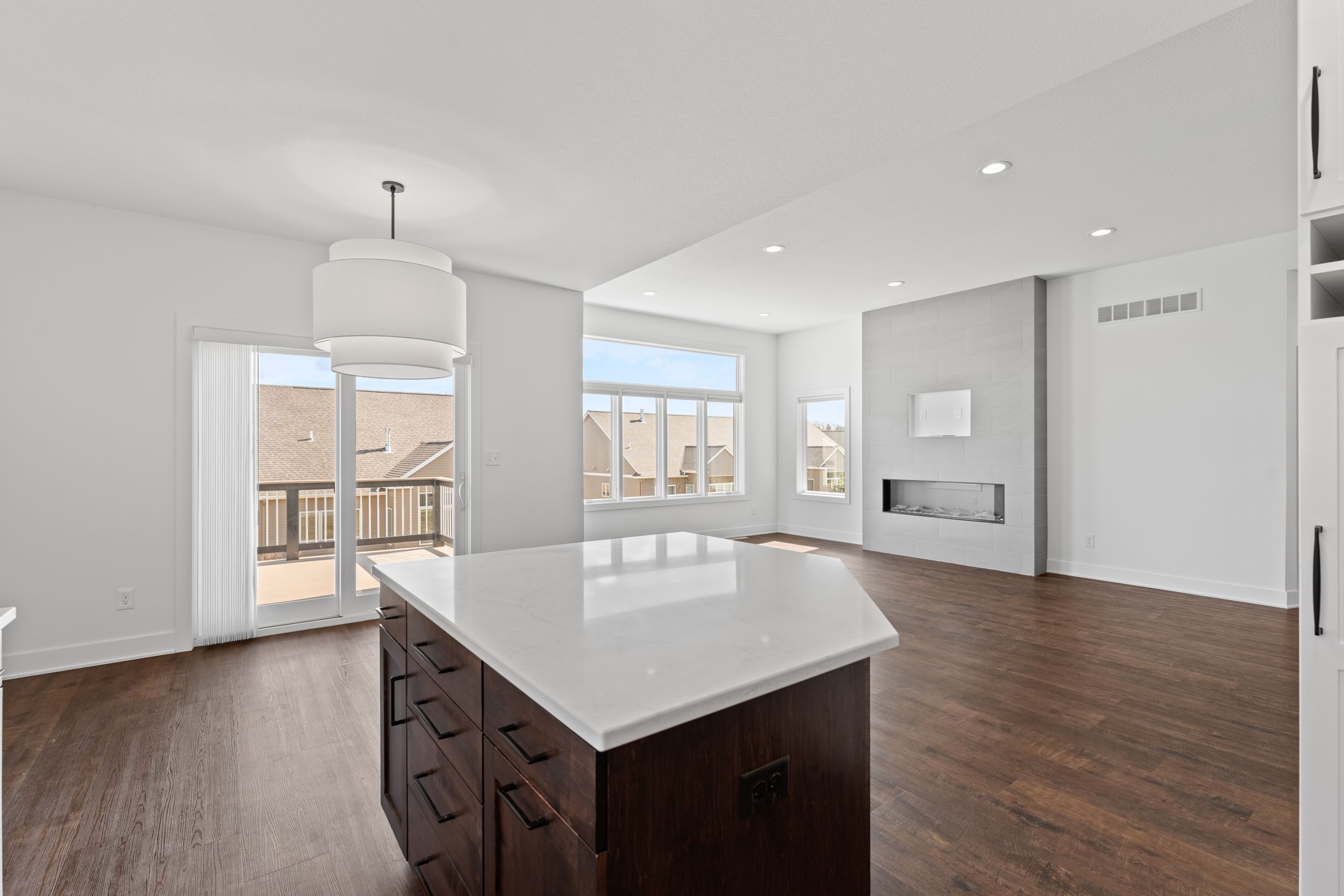  Luxury Townhome Living in Stonehedge - 物件實景