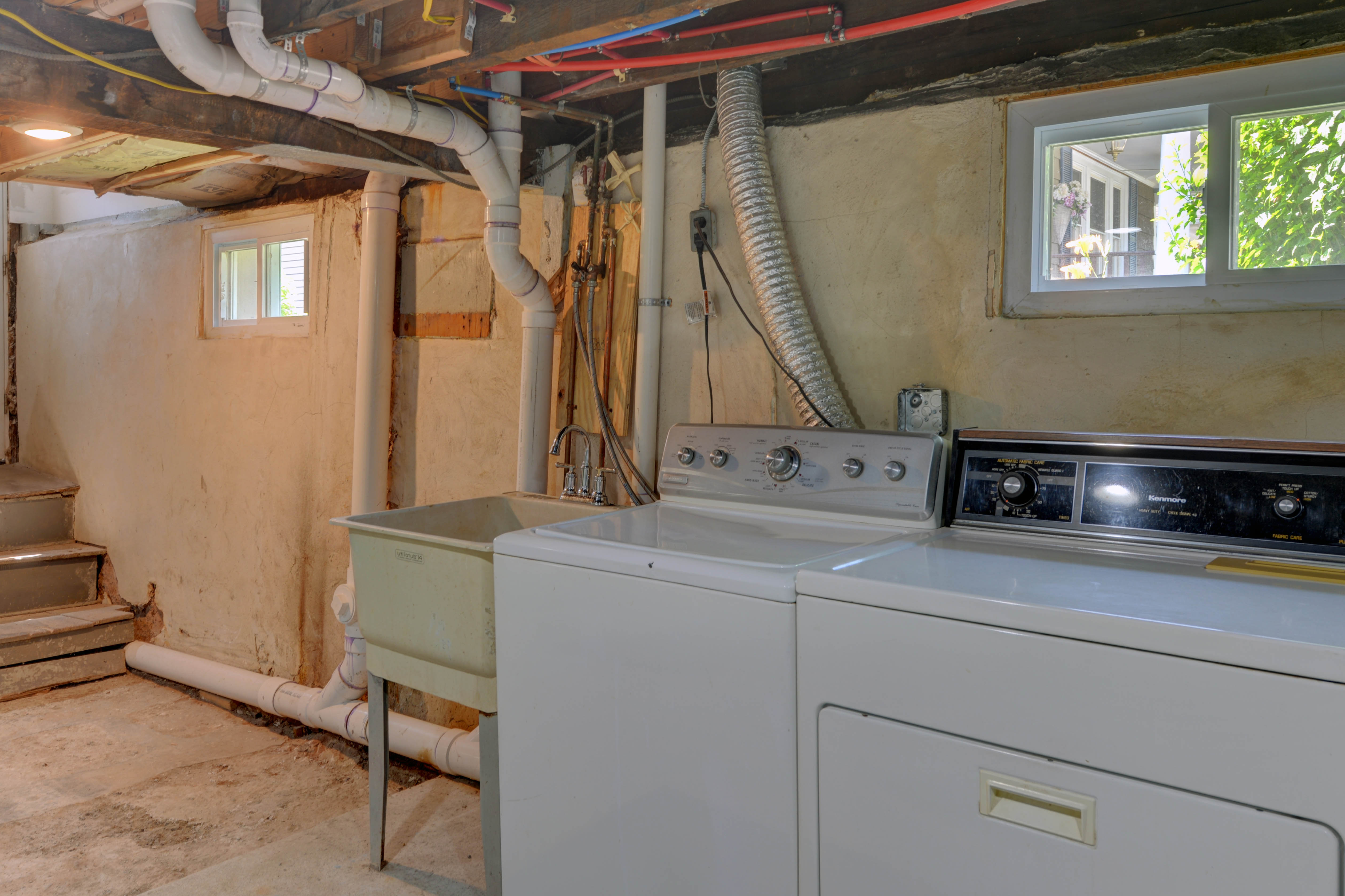 Essex, Nutley Township, New Jersey, 07110, United States, 3 Bedrooms Bedrooms, ,2 BathroomsBathrooms,Residential,For Sale,1873561