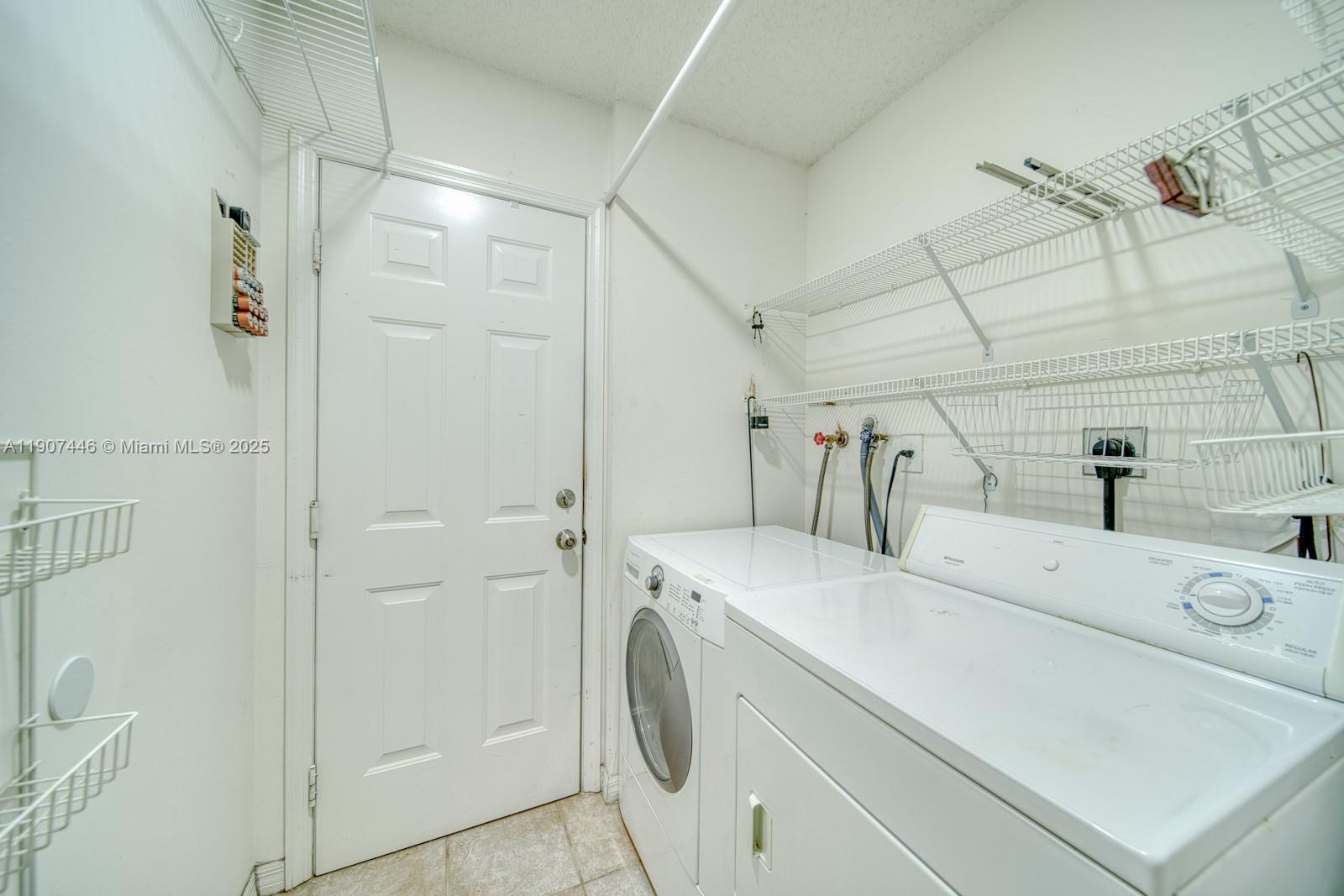 Miami, Florida, 33193, United States, 3 Bedrooms Bedrooms, ,3 BathroomsBathrooms,Residential,For Sale,1989517