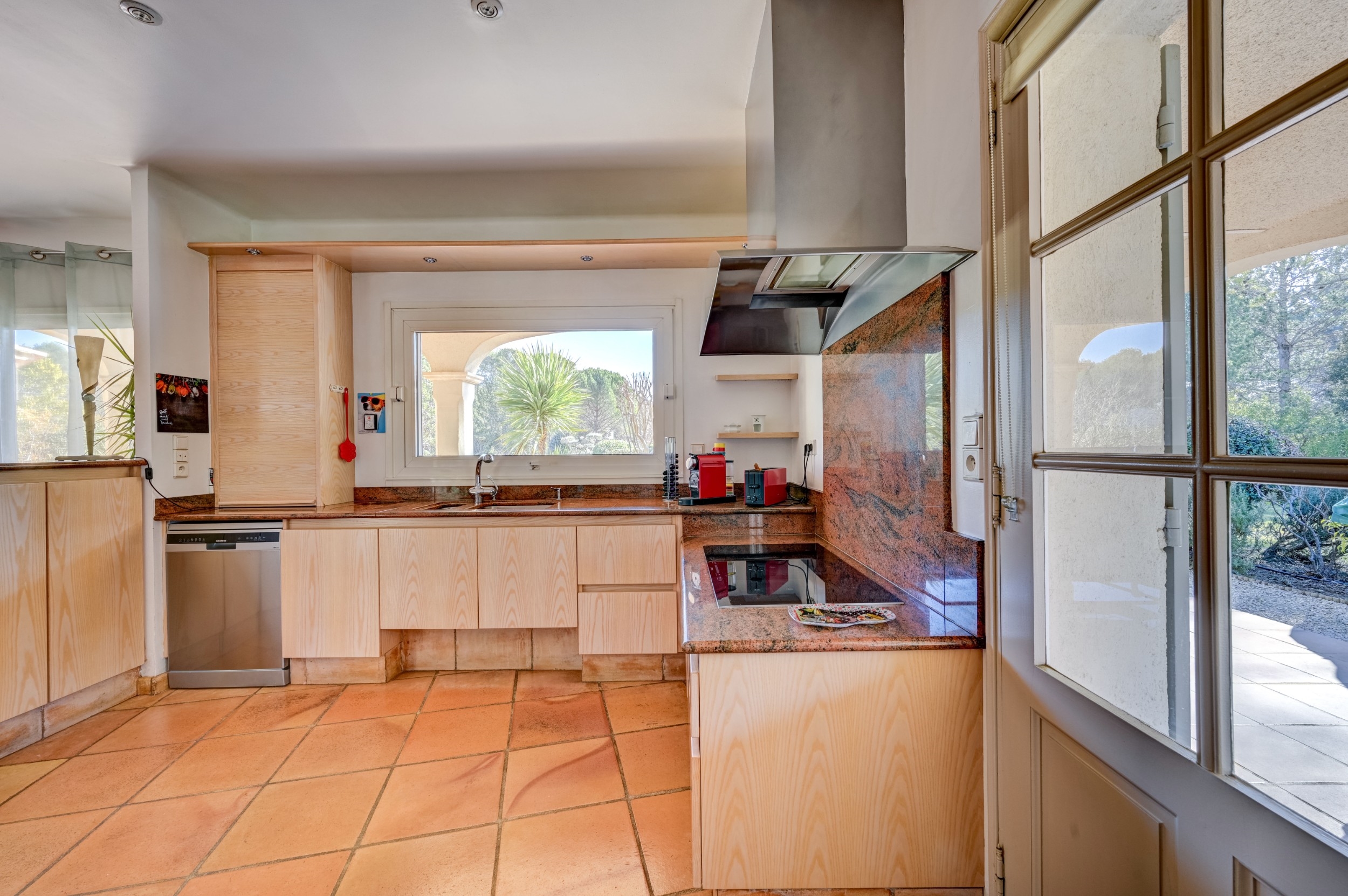 280 m² house near Aix en Provence - 物件實景