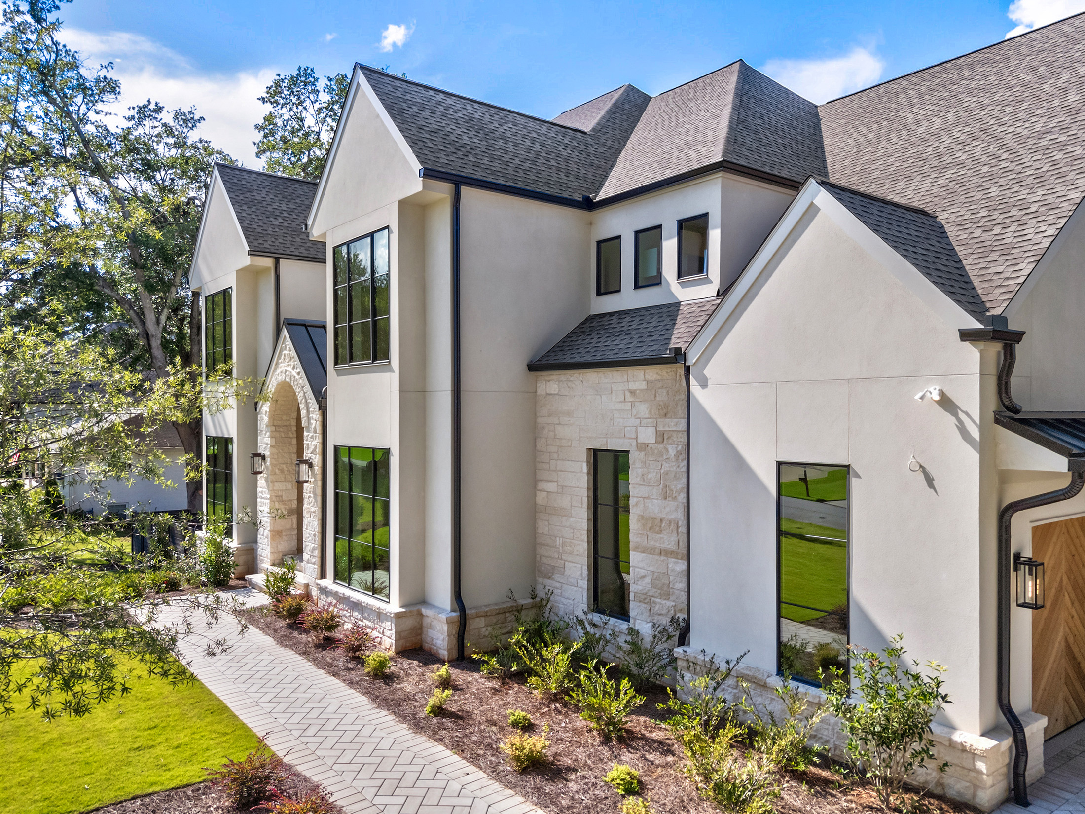  Rare Basement Home Located in Sought-After Communities in Downtown Alpharetta - 物件實景
