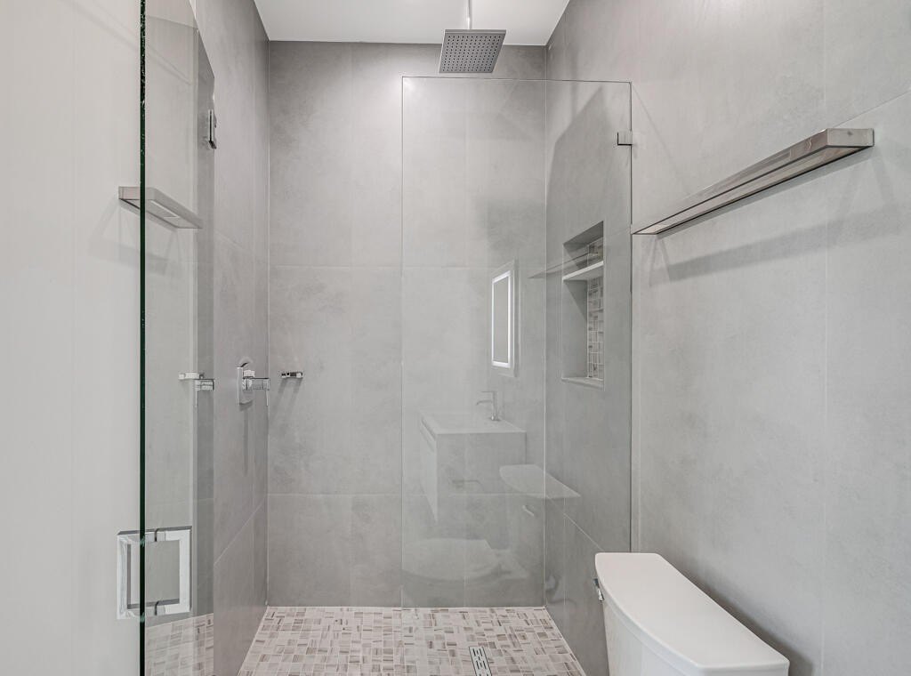 Palm Springs, Florida, 33461, United States, 4 Bedrooms Bedrooms, ,5 BathroomsBathrooms,Residential,For Sale,1835597