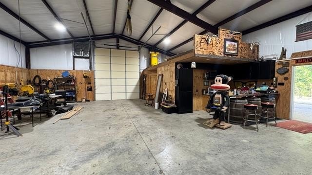 Hodgen, Oklahoma, 74939, United States, 4 Bedrooms Bedrooms, ,3 BathroomsBathrooms,Residential,For Sale,1979733