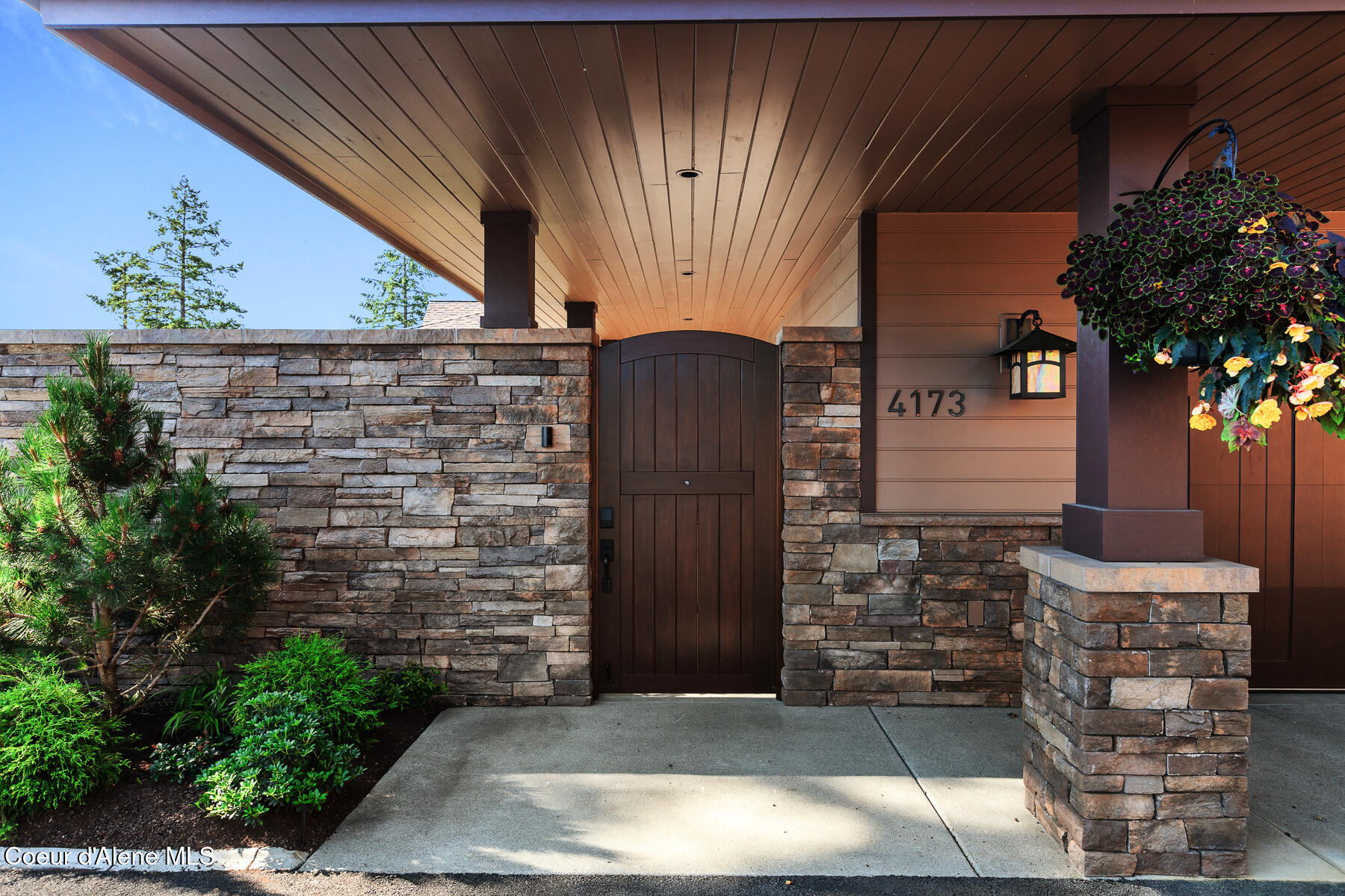 4173 S ISAAC STEVENS RD, Coeur d'Alene, Idaho, 83814, United States, 4 Bedrooms Bedrooms, ,3 BathroomsBathrooms,Residential,For Sale,4173 S ISAAC STEVENS RD,1665234