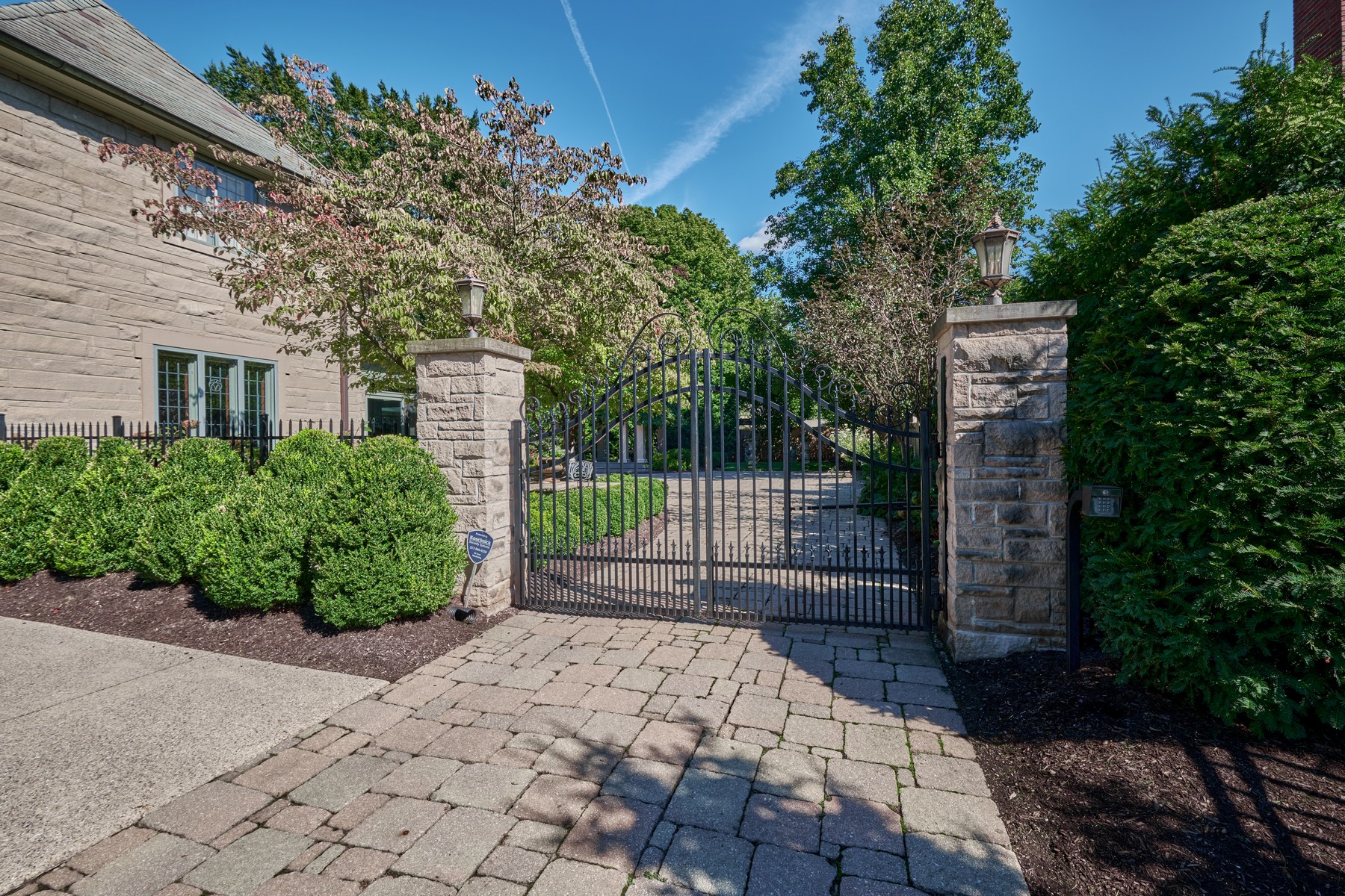  Impeccably Crafted 5 Bedroom Limestone Chateau - 物件實景