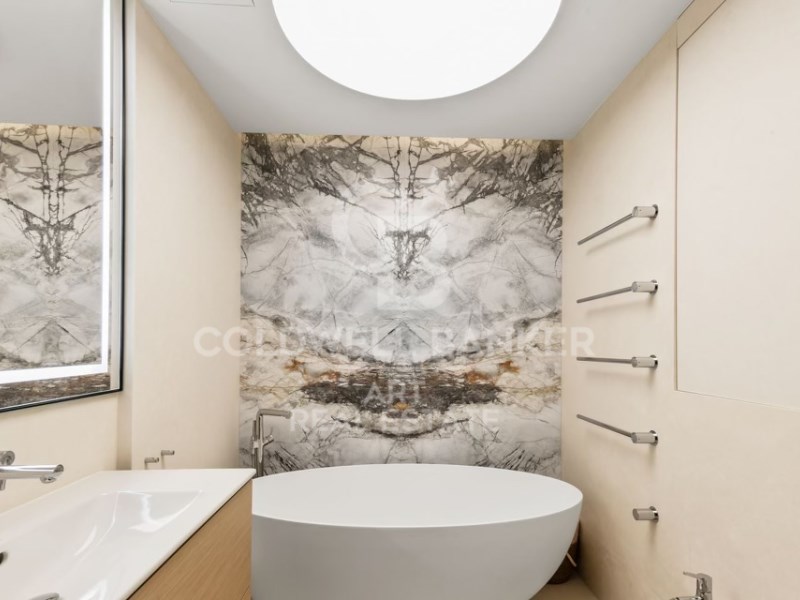 Marbella, Andalusia, ES, 6 Bedrooms Bedrooms, ,5 BathroomsBathrooms,Residential,For Sale,1959317