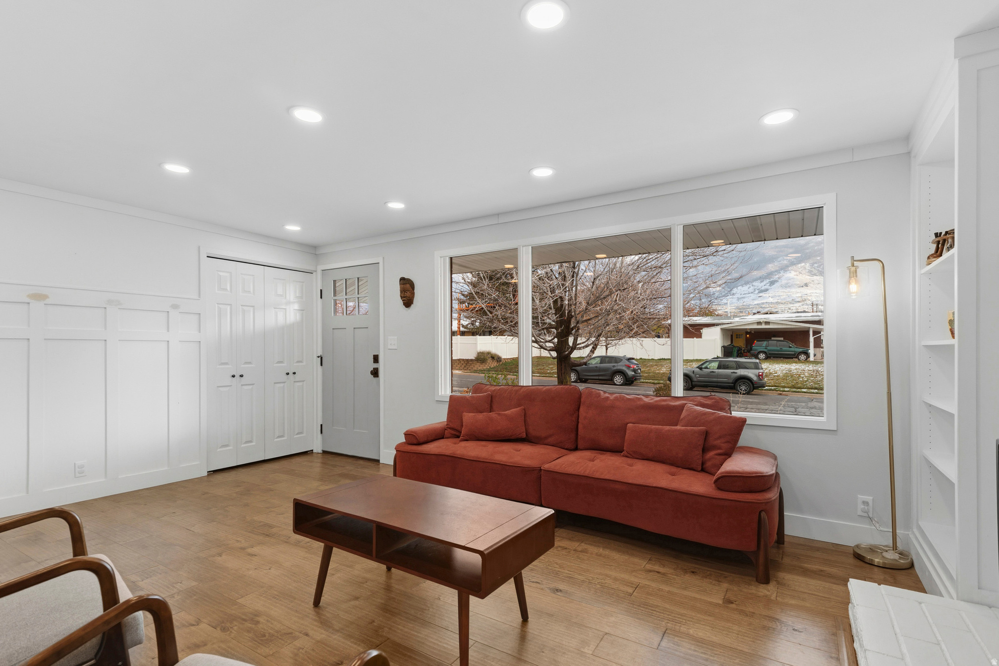 Kaysville, Utah, 84037, United States, 5 Bedrooms Bedrooms, ,1 BathroomBathrooms,Residential,For Sale,2003168