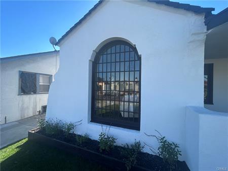 Los Angeles, California, 90047, United States, 3 Bedrooms Bedrooms, ,2 BathroomsBathrooms,Residential,For Sale,2010742