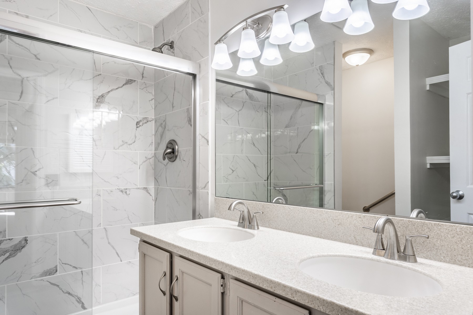  Beautiful Three Bedroom Home in Washington Township - 物件實景