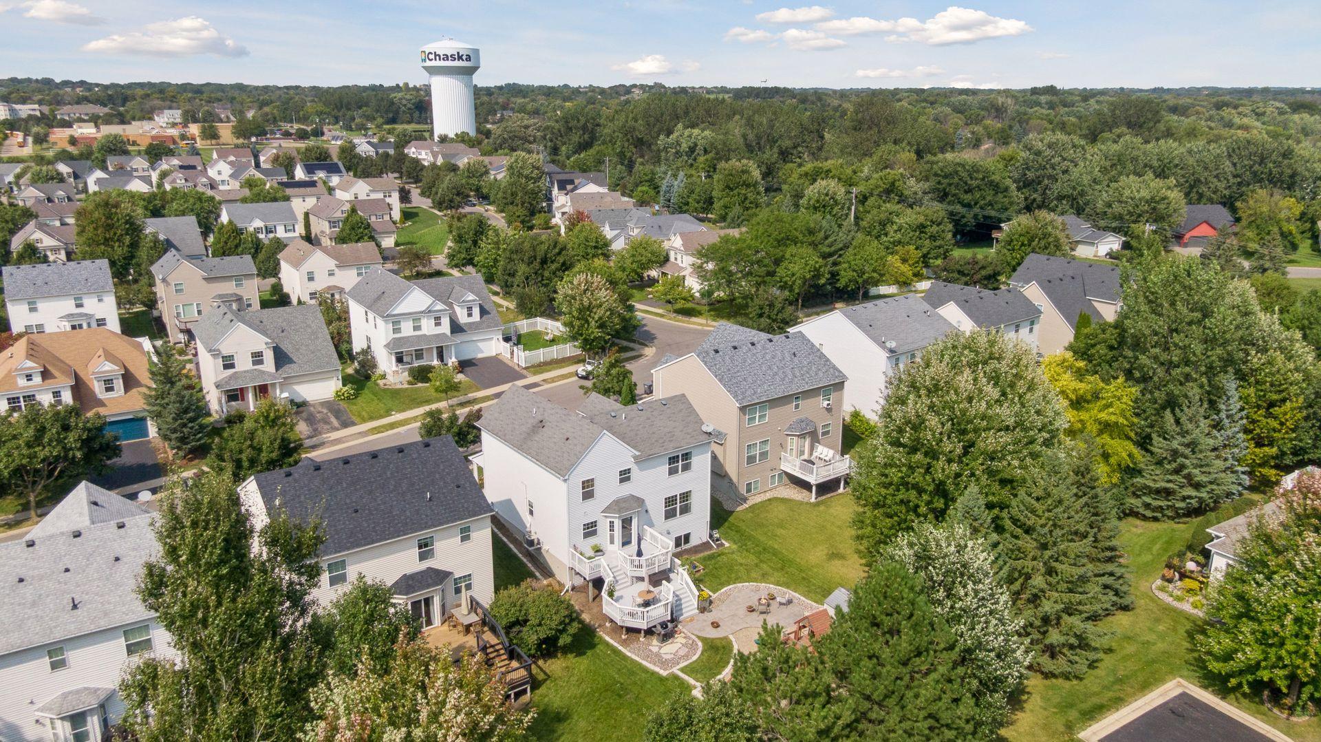 Chaska, Minnesota, 55318, United States, 4 Bedrooms Bedrooms, ,3 BathroomsBathrooms,Residential,For Sale,1947904