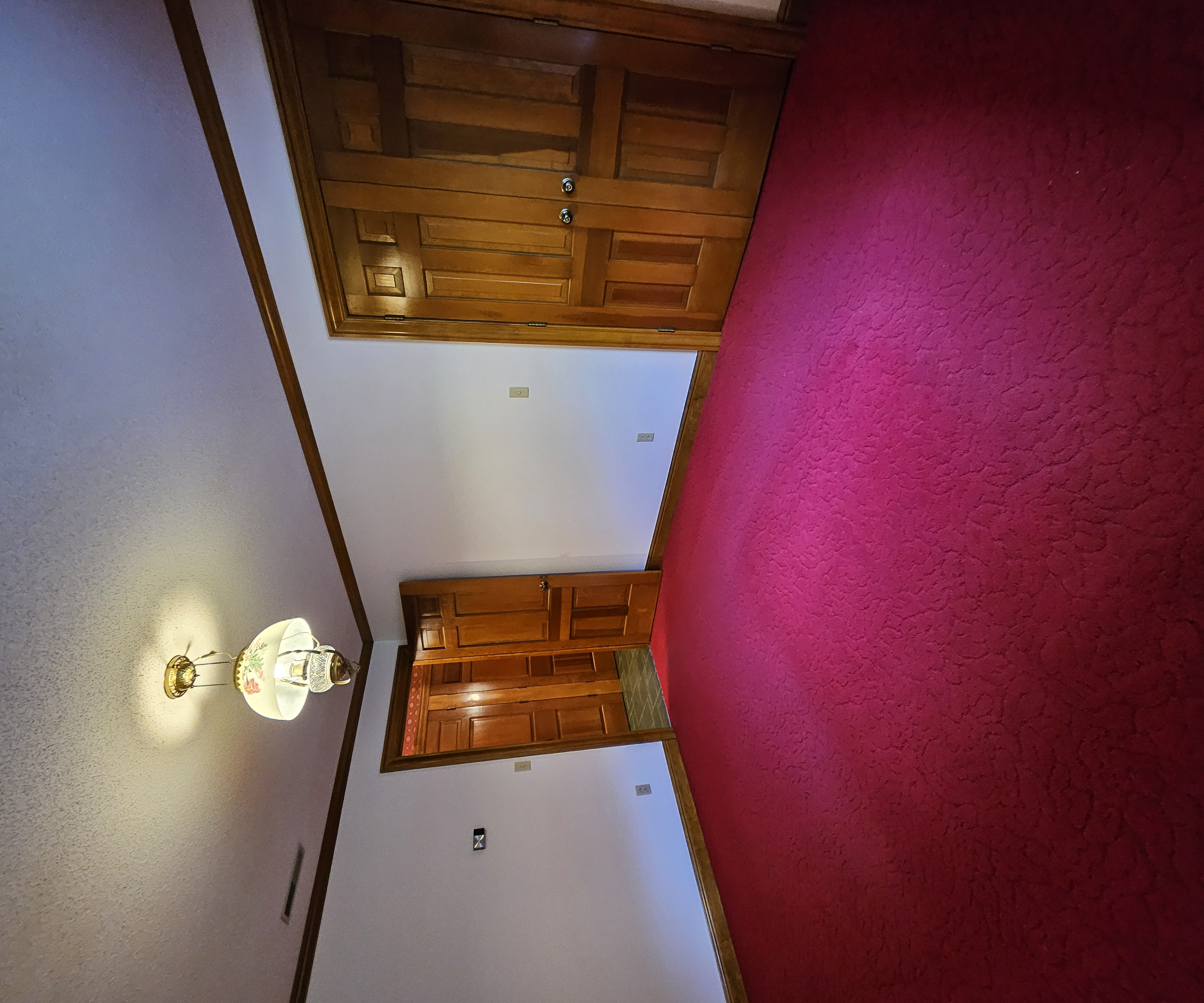 Hannibal, Missouri, 63401, United States, 3 Bedrooms Bedrooms, ,2 BathroomsBathrooms,Residential,For Sale,1981239