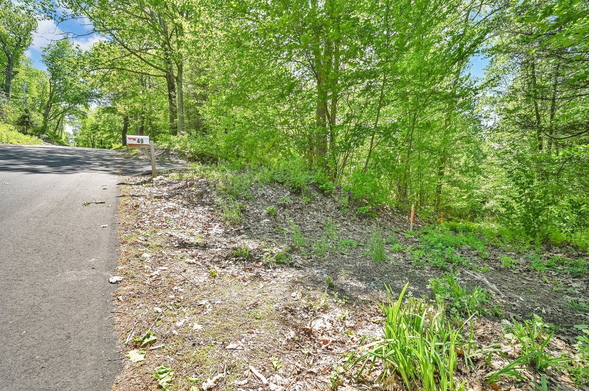 Barkhamsted, Connecticut, 06063, United States, 3 Bedrooms Bedrooms, ,2 BathroomsBathrooms,Residential,For Sale,1968616