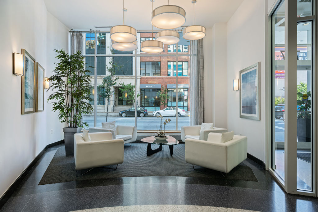 Chicago, Illinois, 60654, United States, 2 Bedrooms Bedrooms, ,2 BathroomsBathrooms,Residential,For Sale,2023222