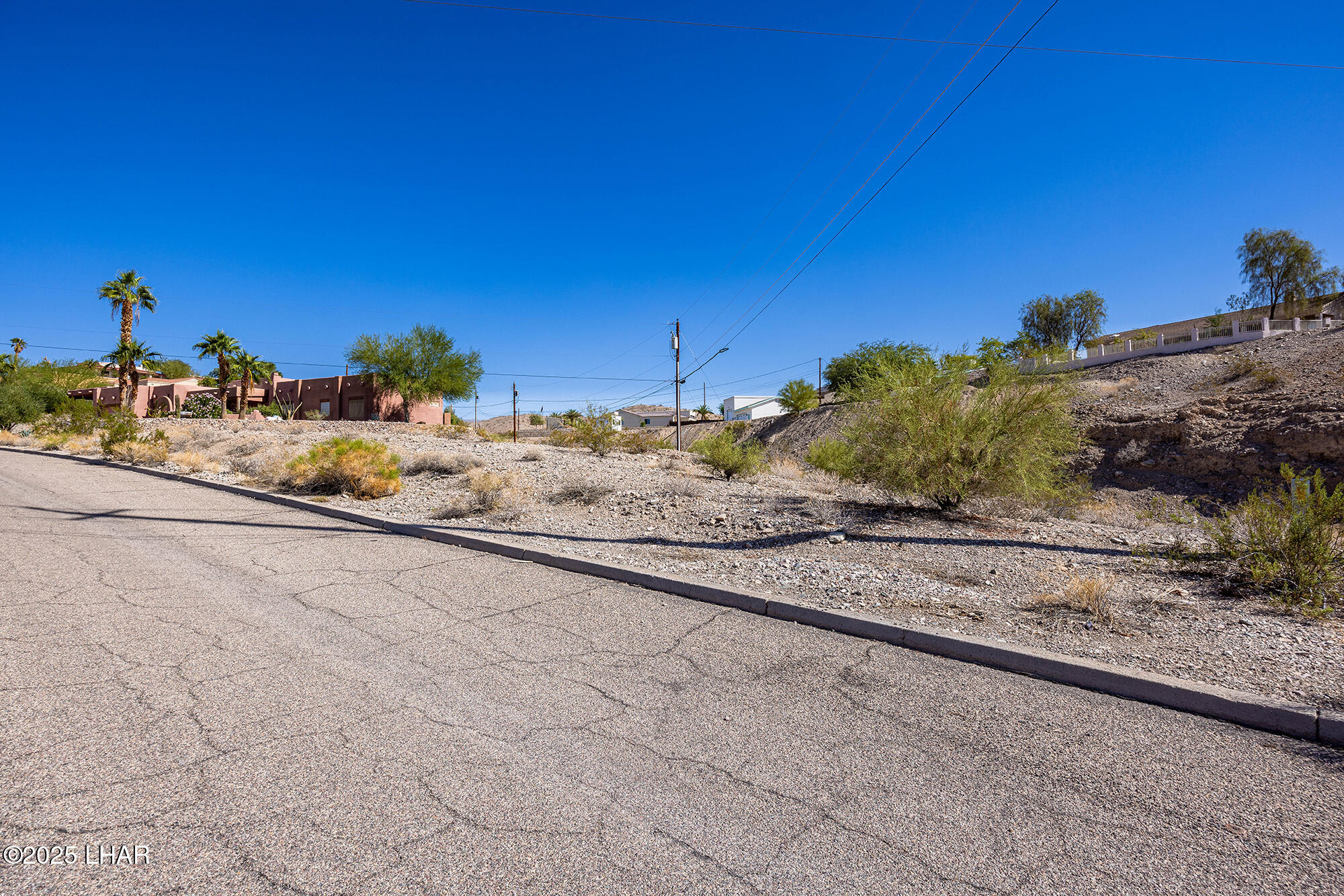 Lake Havasu City, Arizona, 86406, United States, 5 Bedrooms Bedrooms, ,3 BathroomsBathrooms,Residential,For Sale,1996890