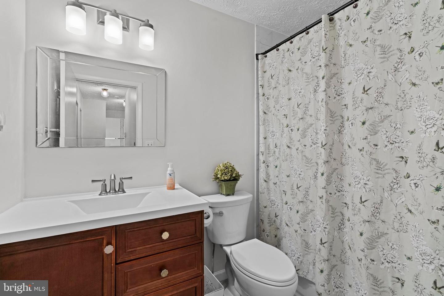 Annapolis, Maryland, 21409, United States, 3 Bedrooms Bedrooms, ,3 BathroomsBathrooms,Residential,For Sale,1988128