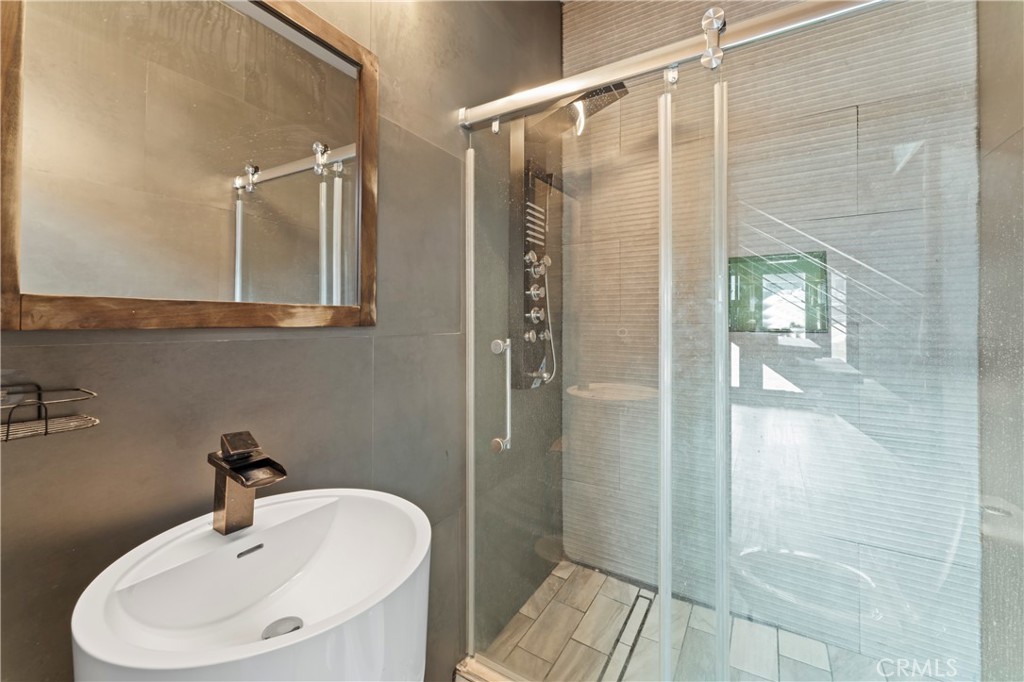 Calabasas, California, 91302, United States, 5 Bedrooms Bedrooms, ,3 BathroomsBathrooms,Residential,For Sale,1742769